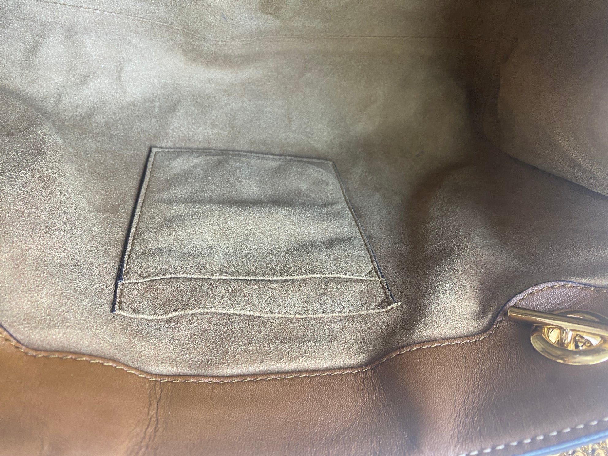 Gucci Bicolor GG Supreme medium padlock tote bag