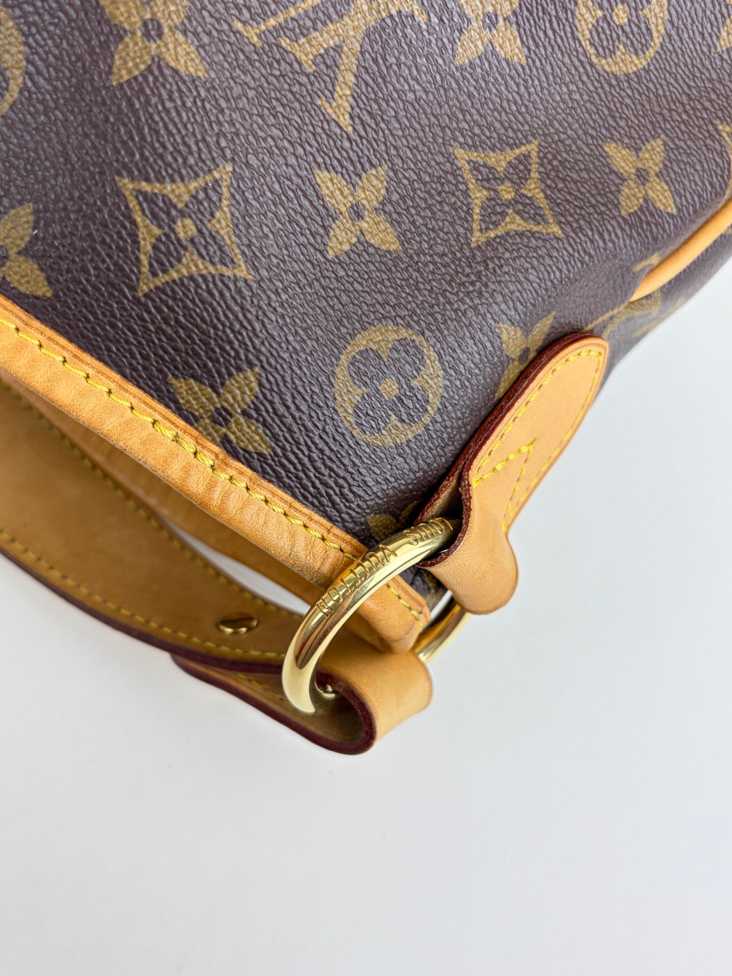 louis Vuitton monogram canvas delightful mm hobo bag