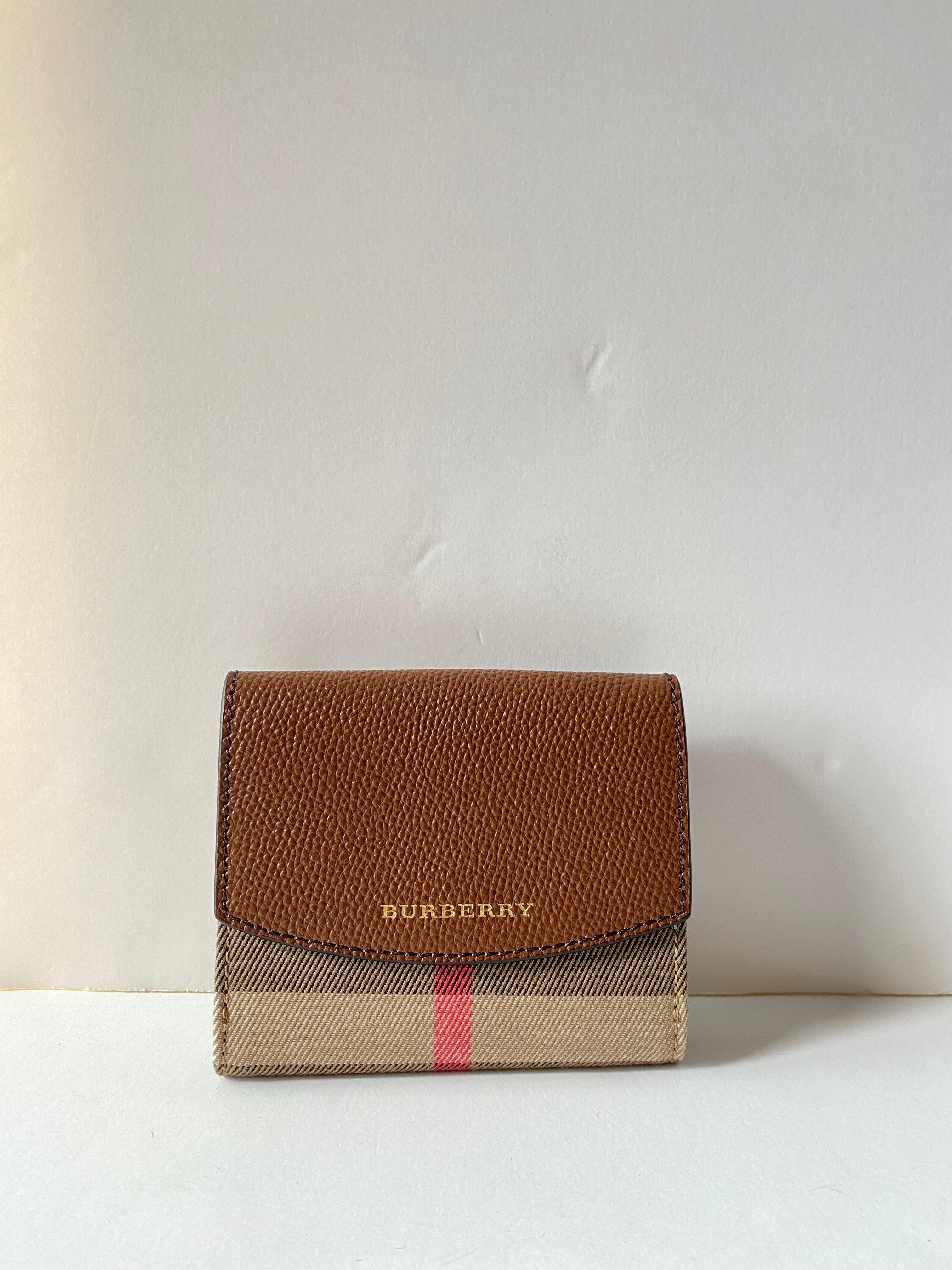 Burberry House Check Compact Wallet