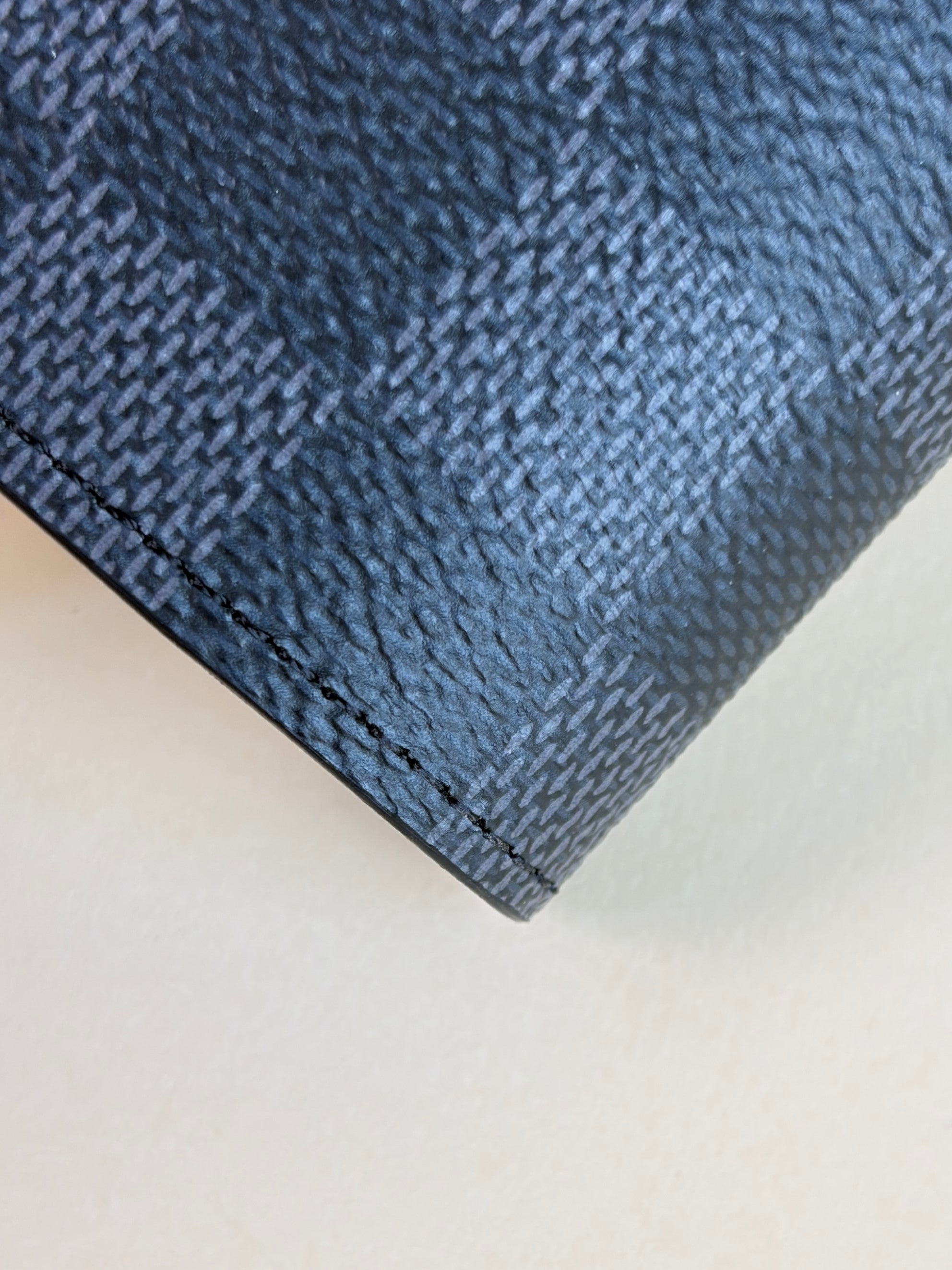 Louis Vuitton admire sar graphite compact small fold men wallet