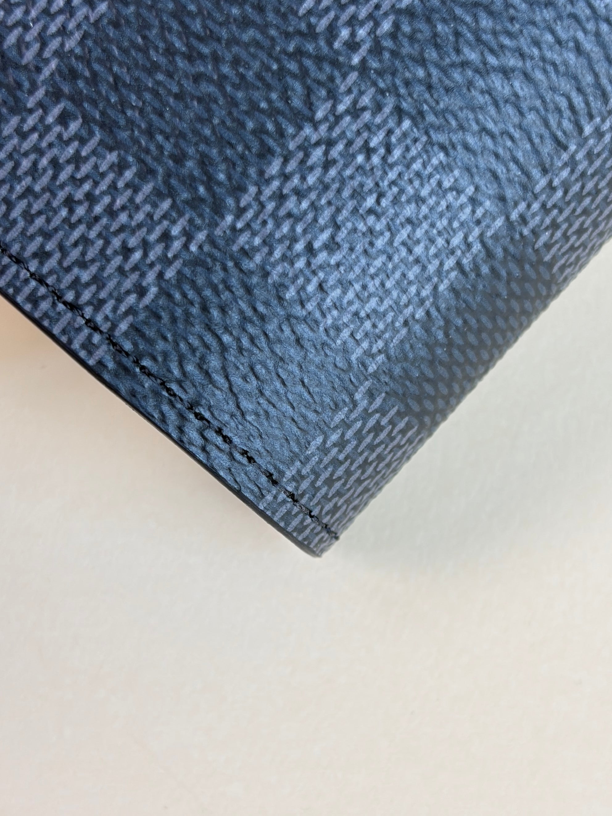 Louis Vuitton admire sar graphite compact small fold men wallet