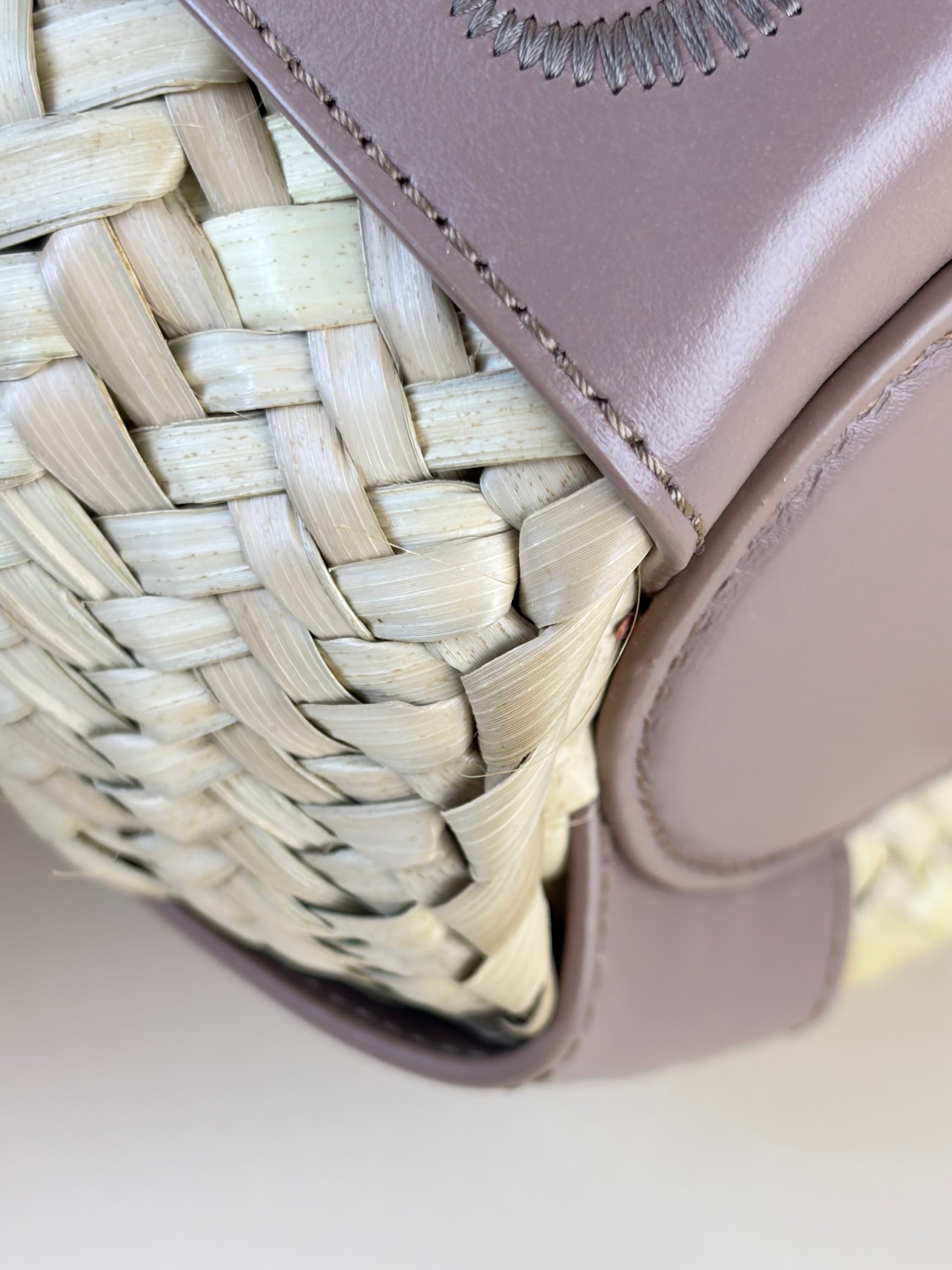 Chloe pink smooth calfskin small sense raffia basket bag