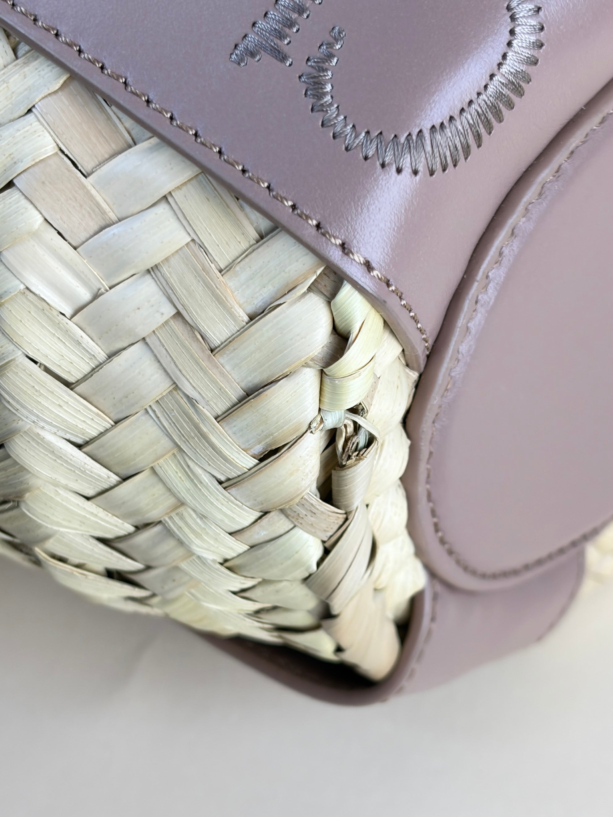 Chloe pink smooth calfskin small sense raffia basket bag