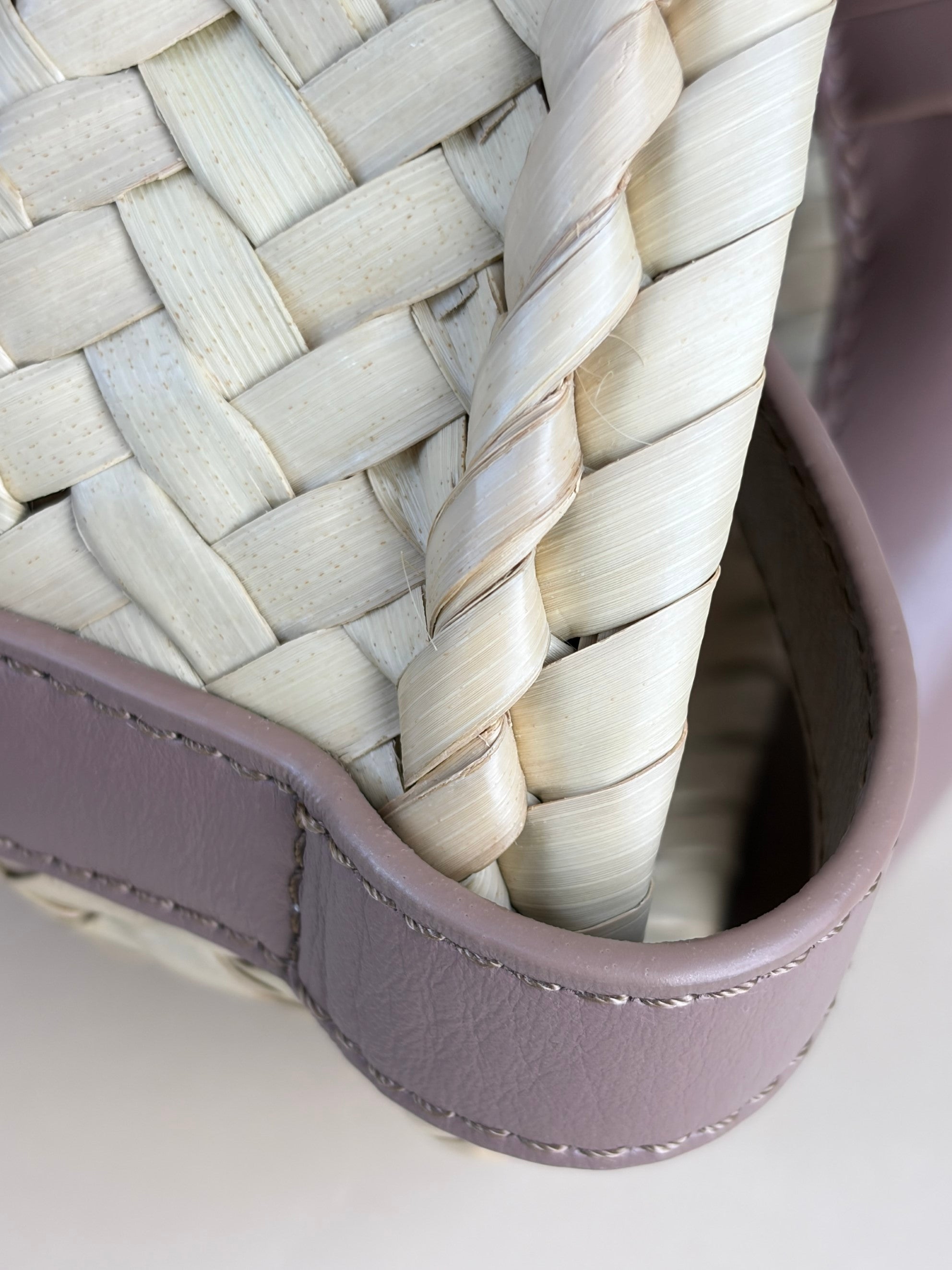 Chloe pink smooth calfskin small sense raffia basket bag