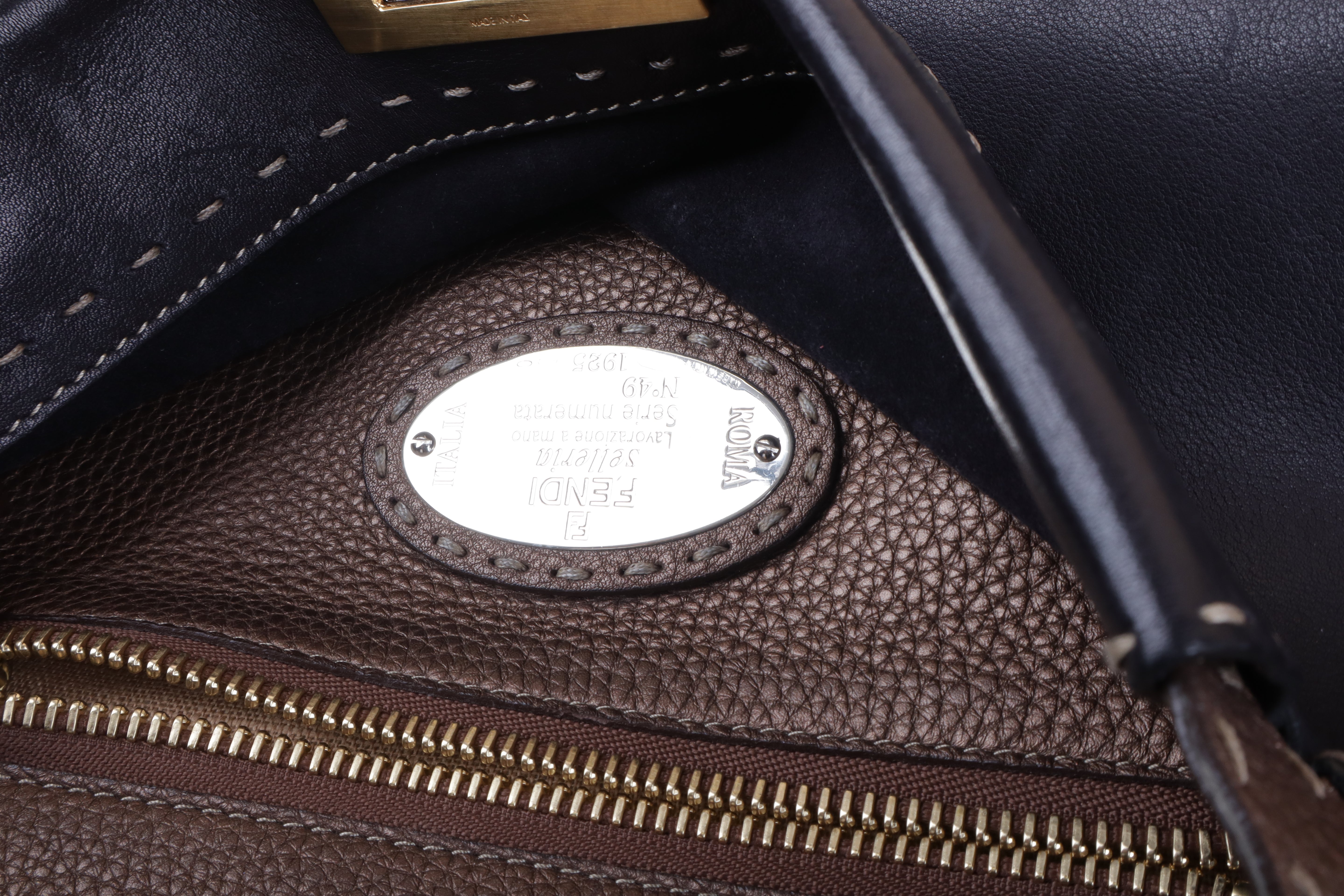 Fendi  selleria Peekaboo large black