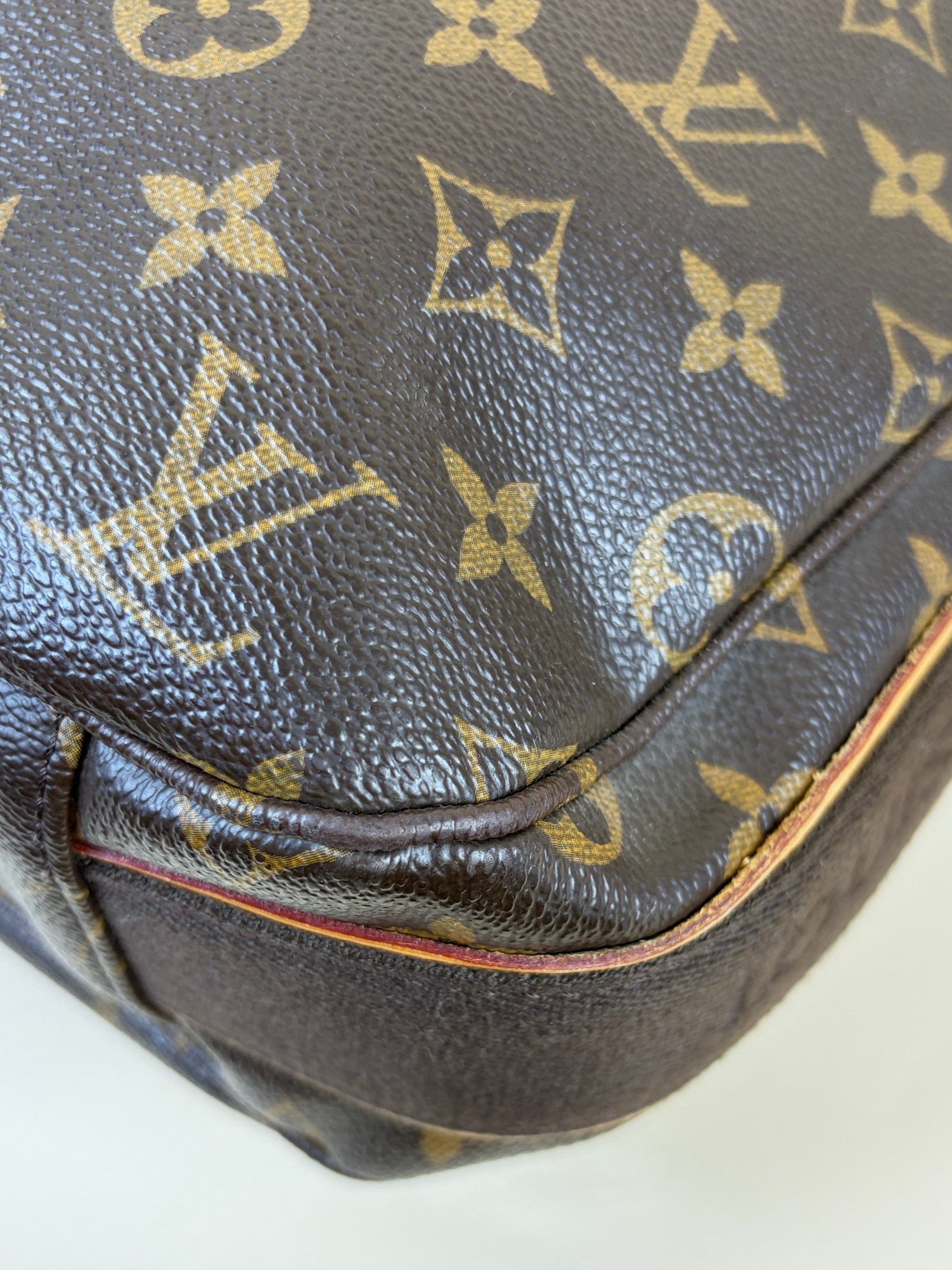 Louis Vuitton beaubourg mm monogram messenger bag