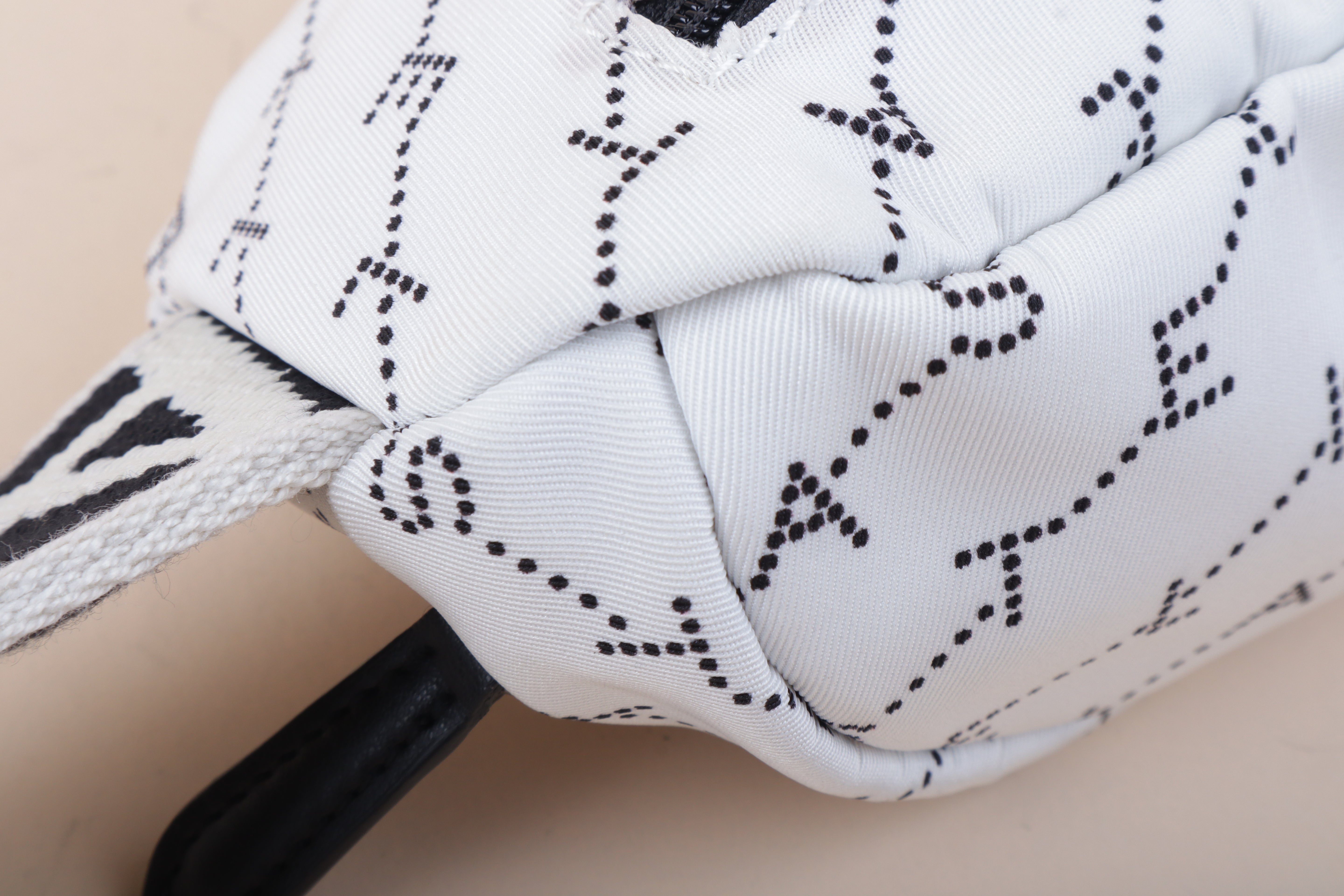 Stella Mccartney waist bag bicolor black and white