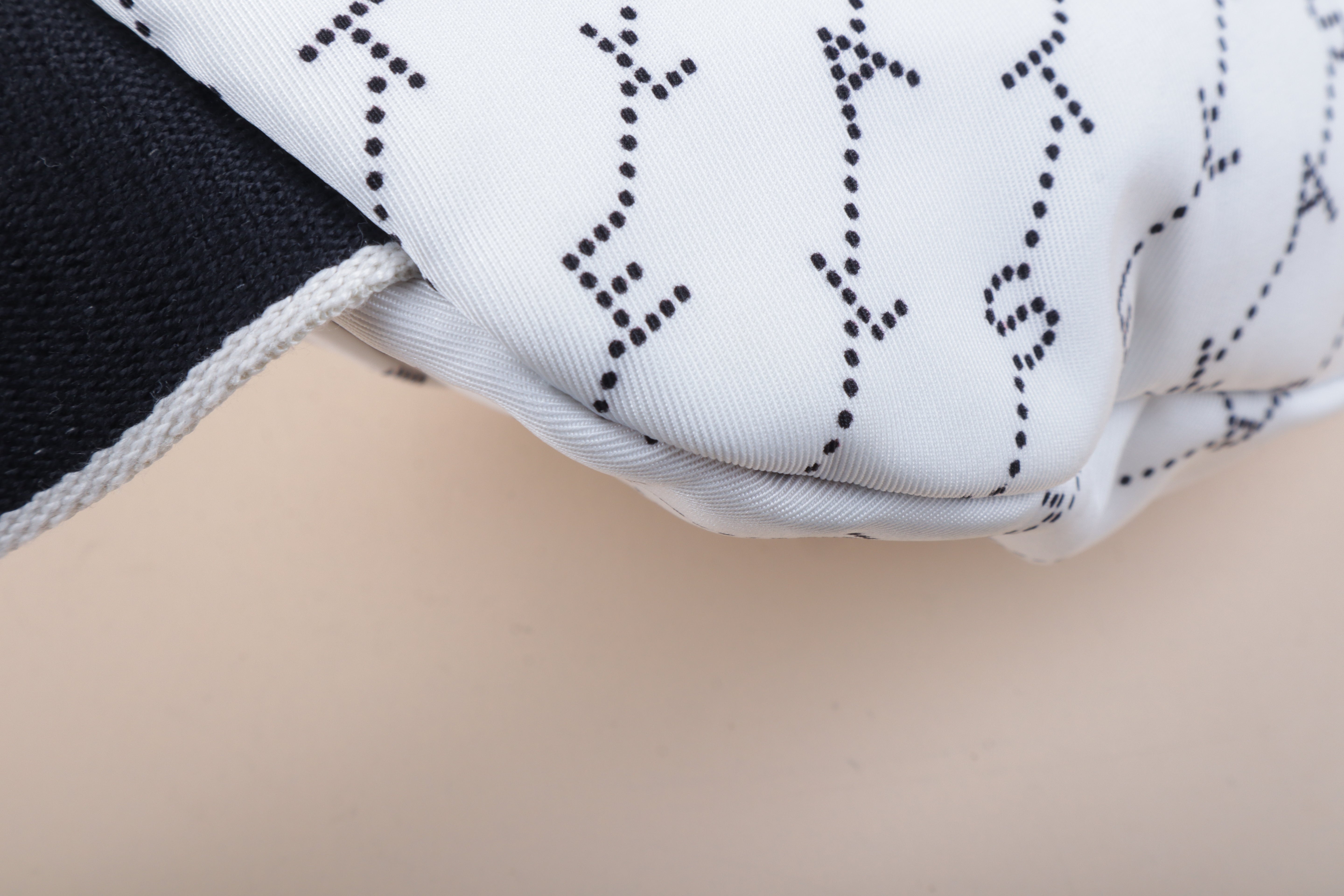 Stella Mccartney waist bag bicolor black and white