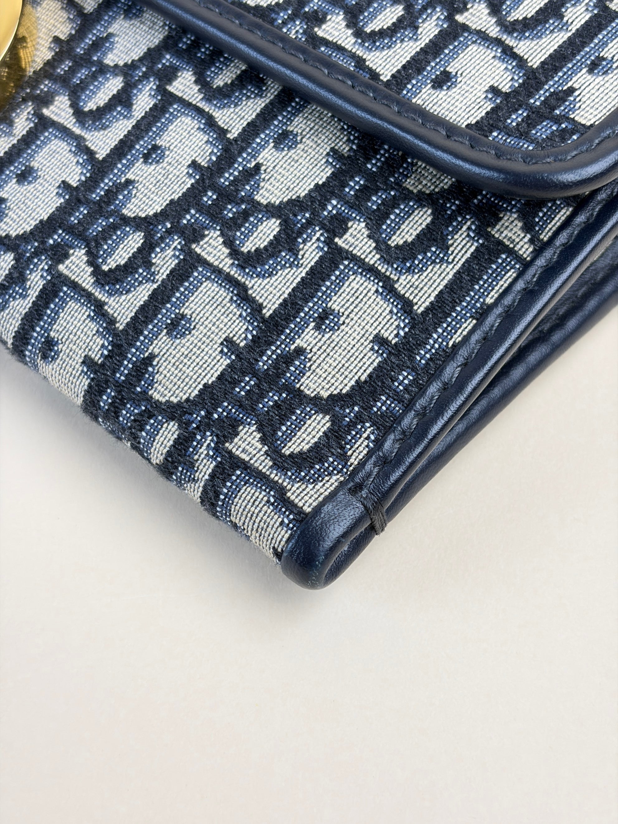 Dior blue oblique canvas 30montaigne chain clutch