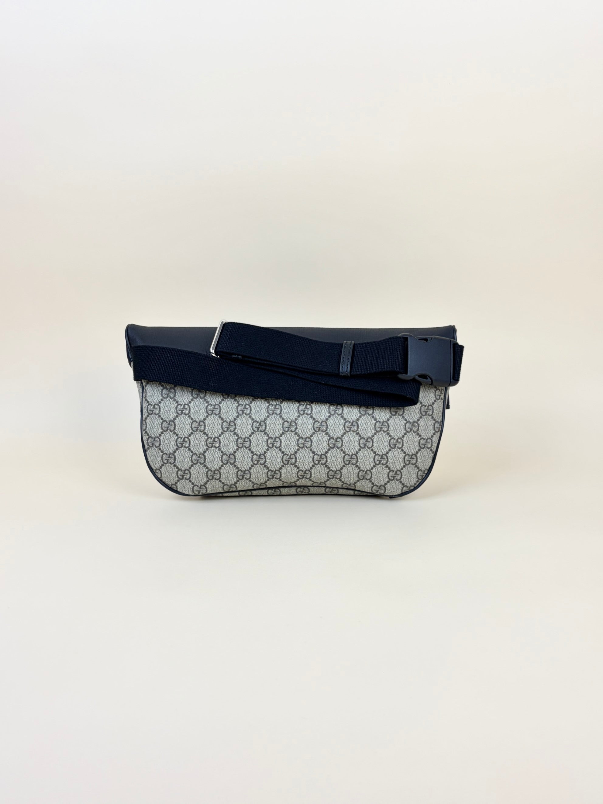 Gucci Bicolor GG Supreme Monogram Large Belt Bag