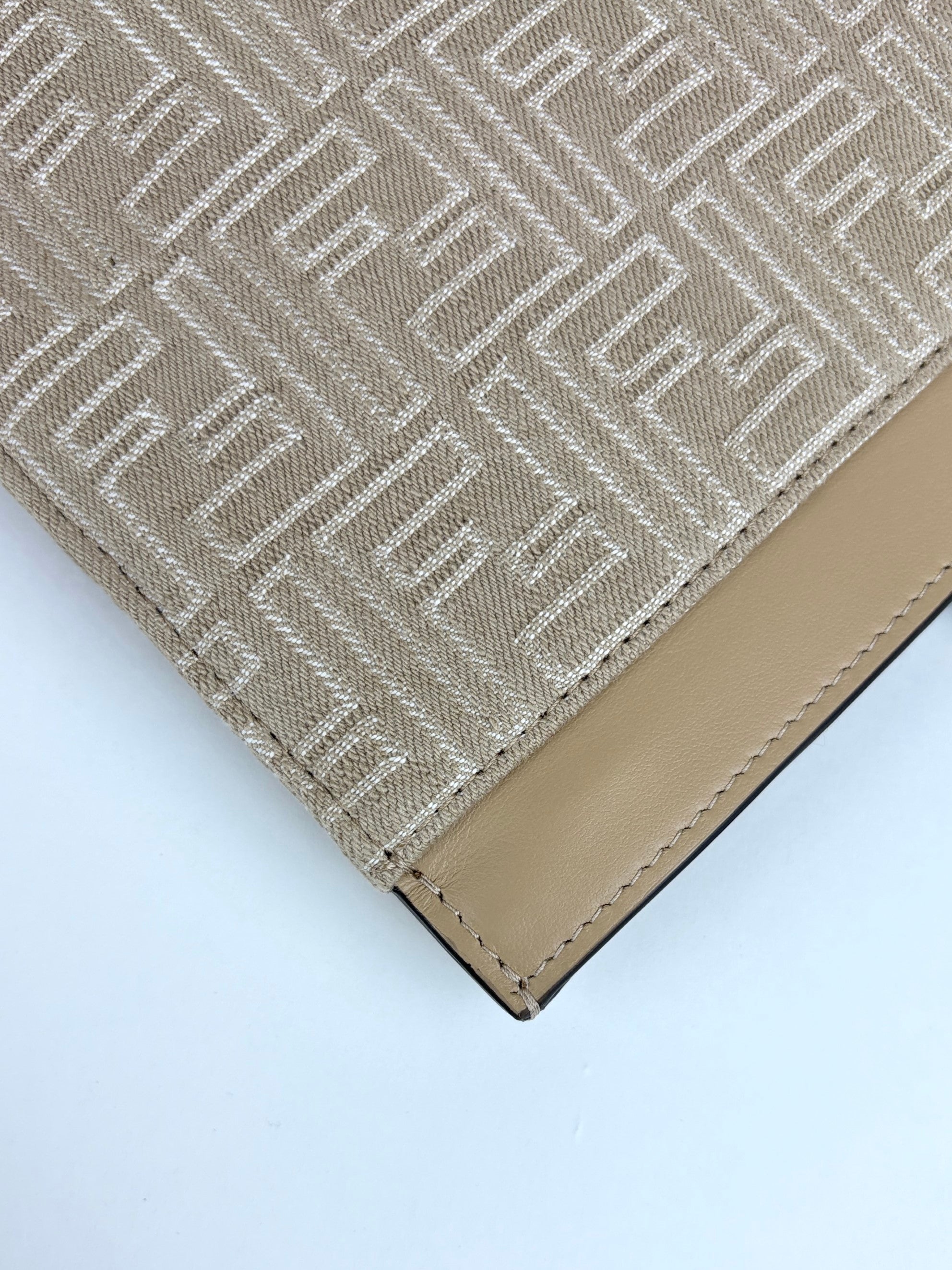 Fendi beige Demin effect ff jacquard medium flat pouch