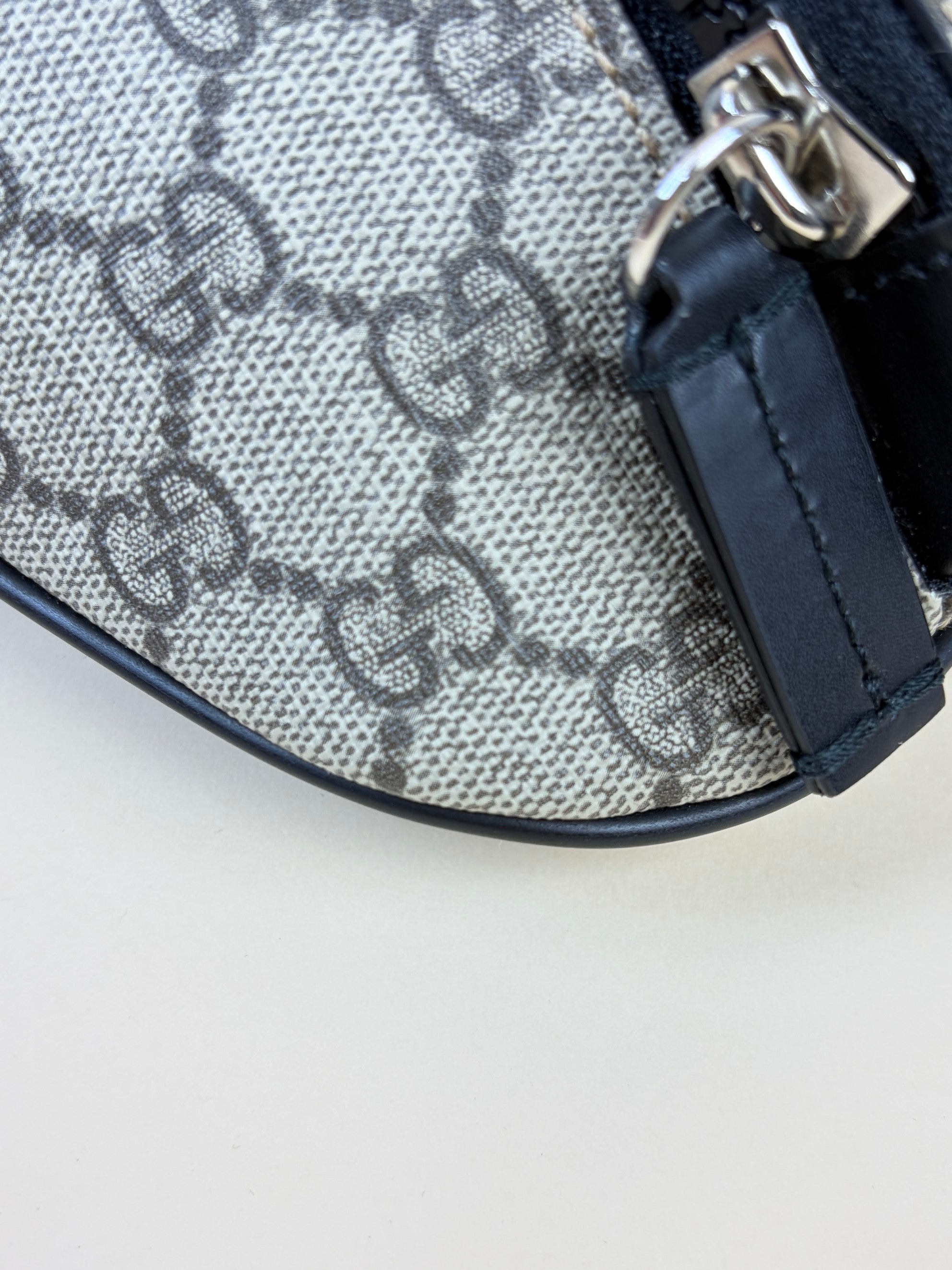Gucci Bicolor GG Supreme Monogram Large Belt Bag