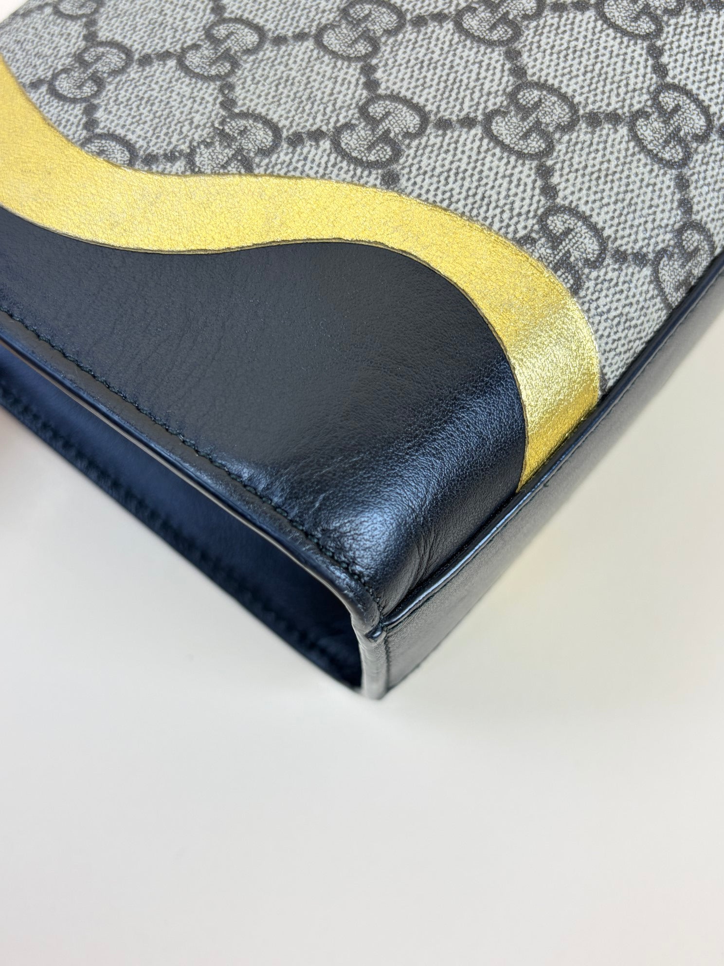 Gucci Tricolor GG Supreme Monogram Small Shoulder Bag