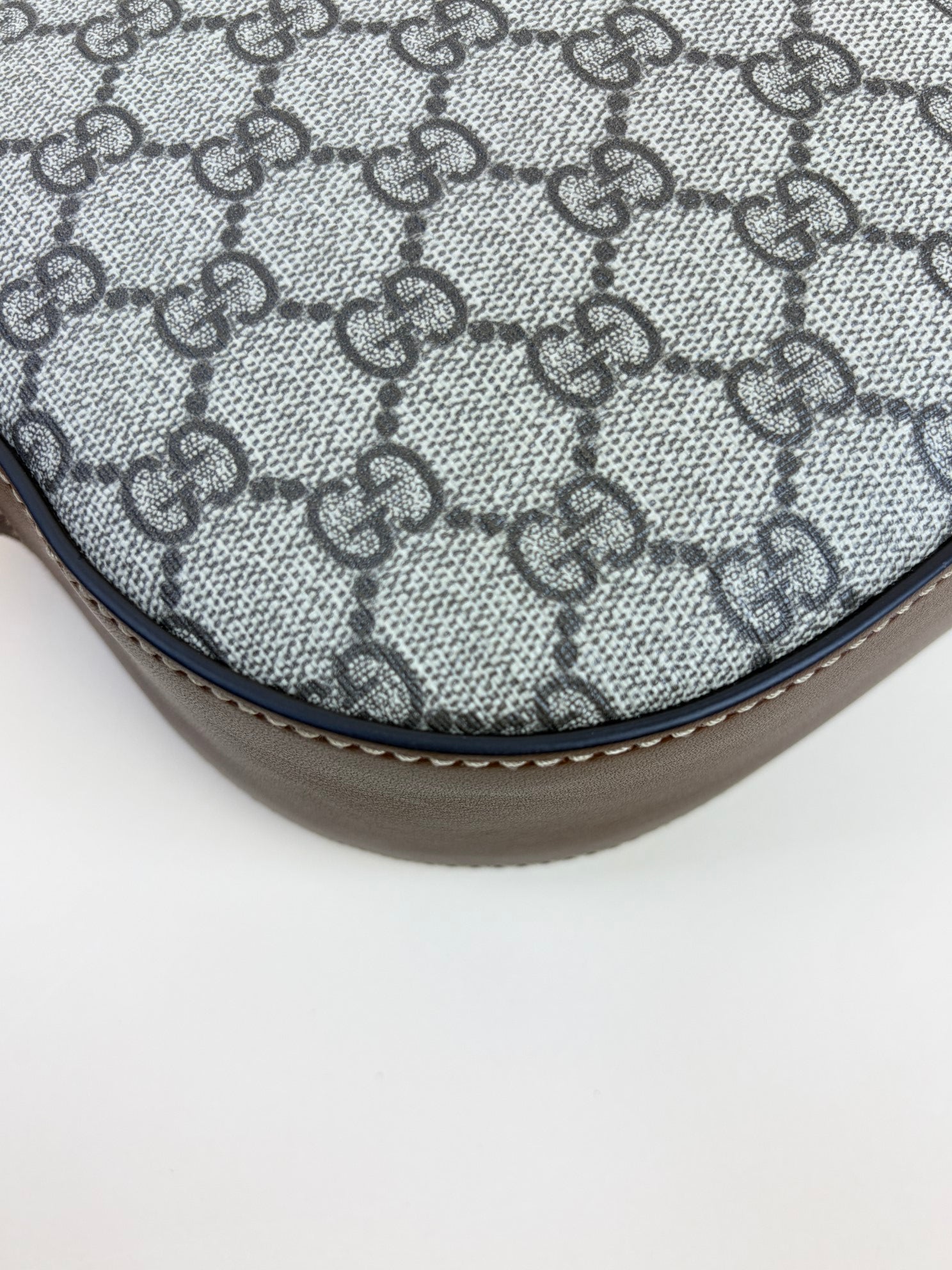 Gucci Tricolor GG Monogram Supreme Cuoio Toscano Cuir Mini Chain Shoulder Bag