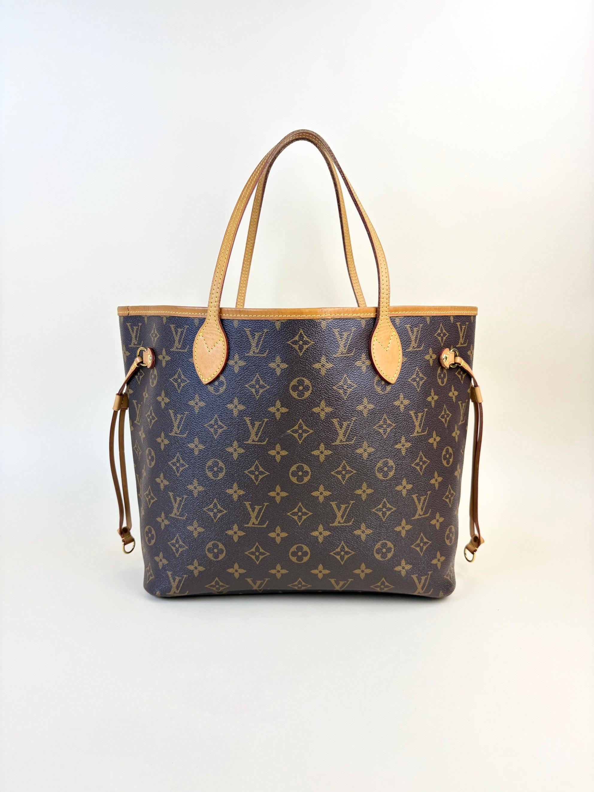 Louis Vuitton Monogram MM Neverfull Bag