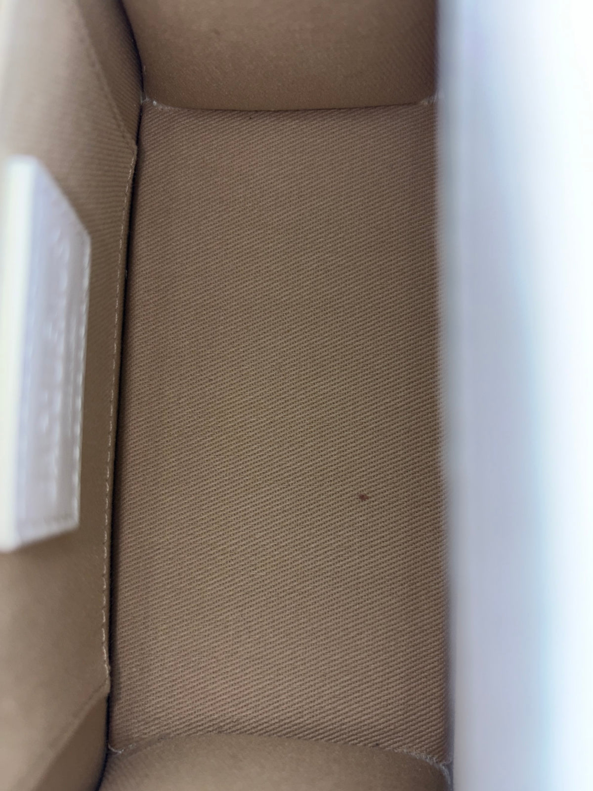 Jacquemus white leather the medium Chiqui to handbag