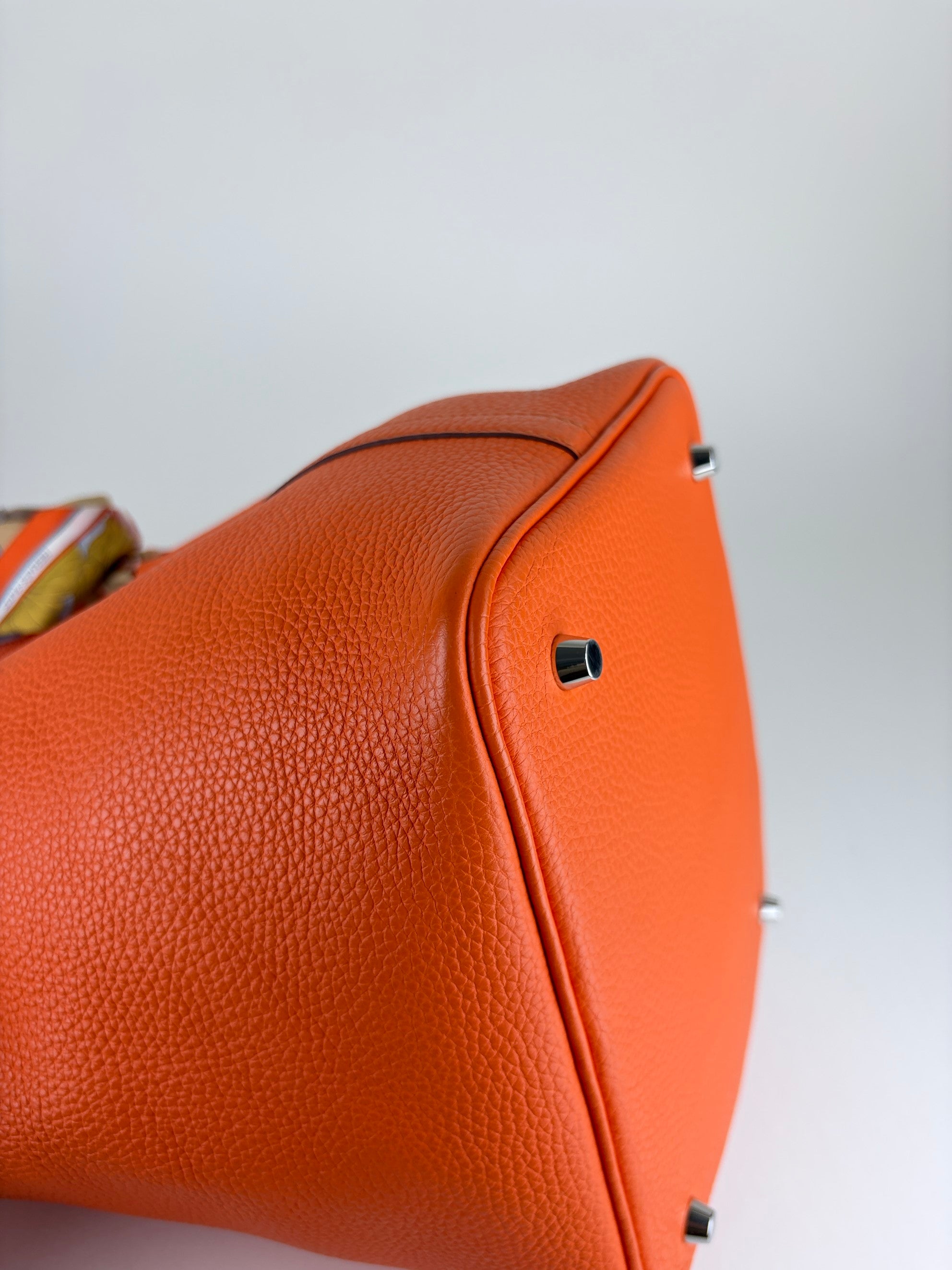 Hermes Orange minimum  Picot in Lock 22 taurillon Clemence bag