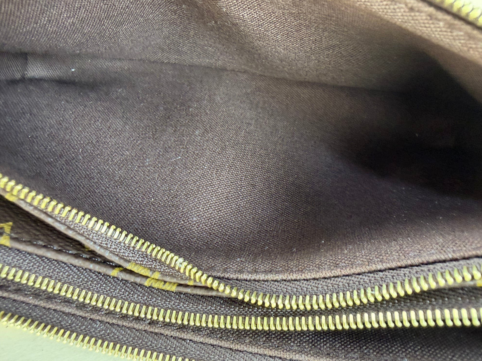 Louis Vuitton Monogram Pochette Liv Handbag