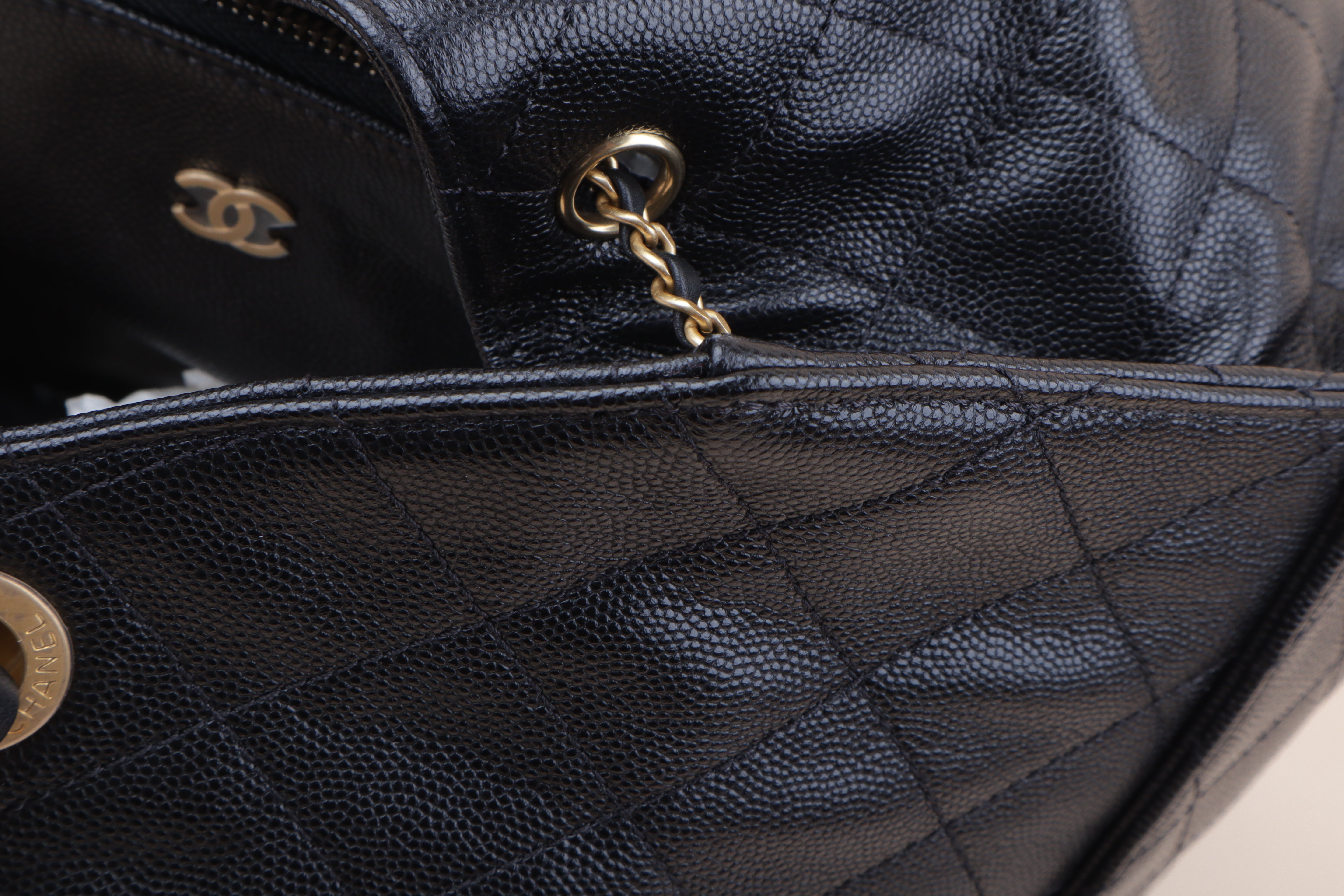 Chanel Black 25 Sac Medium Hobo Bag with Pouch