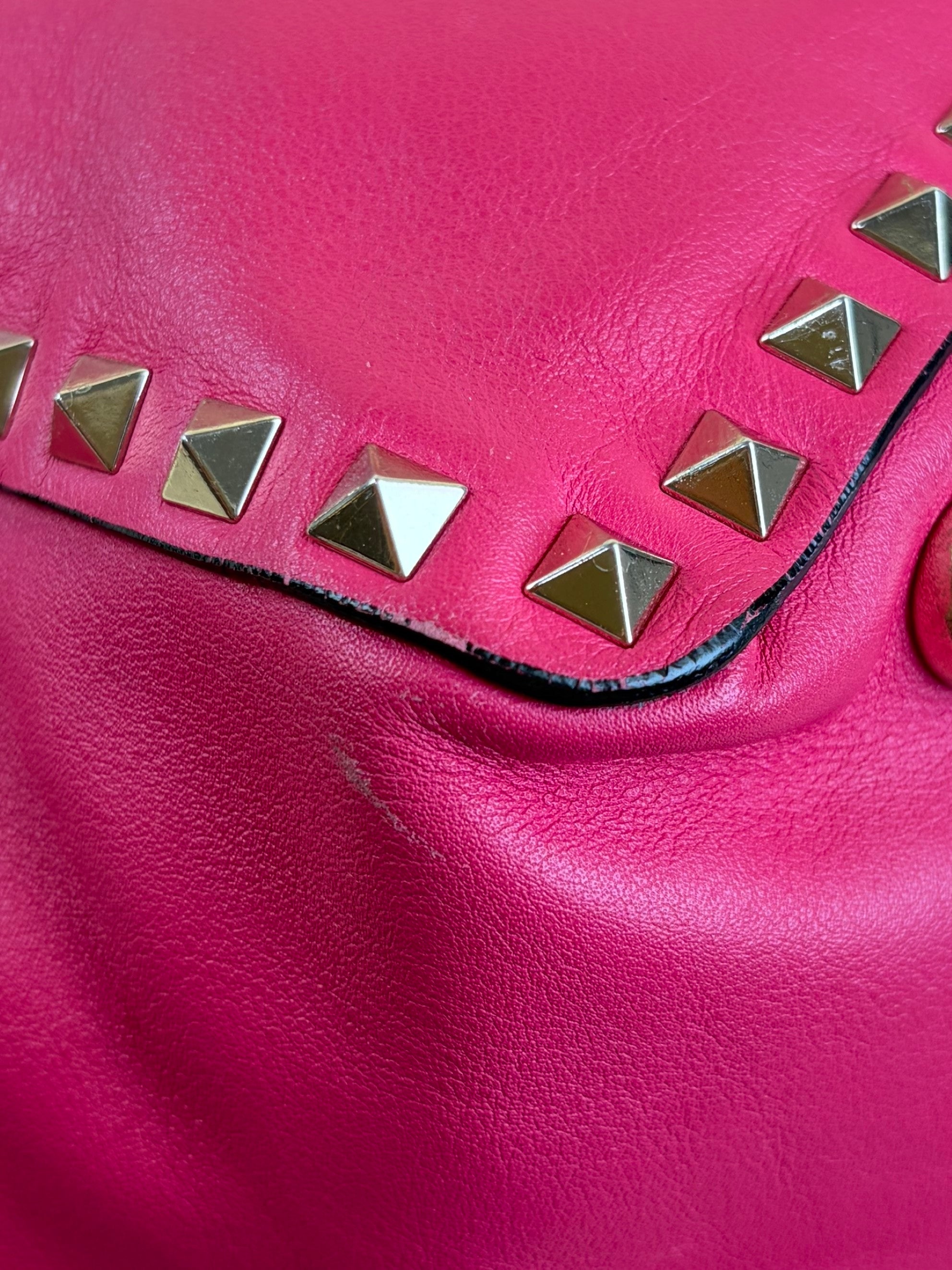 Valentino hot pink rock stud medium