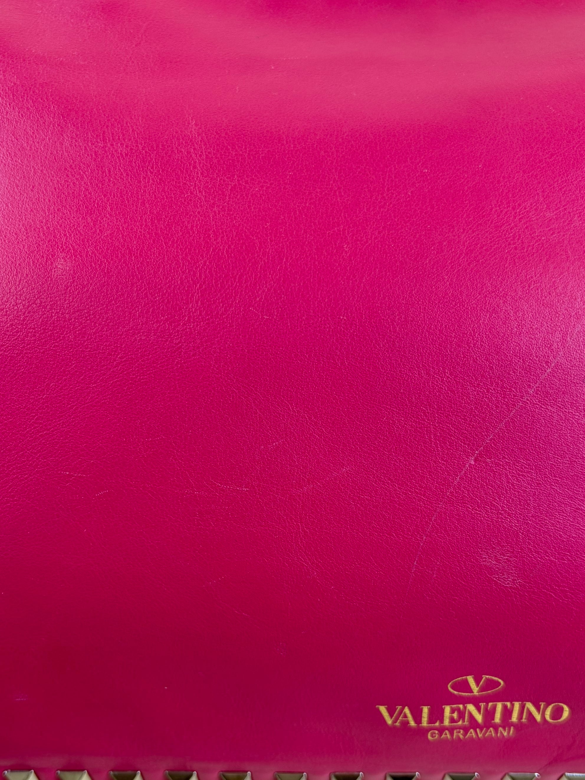 Valentino hot pink rock stud medium