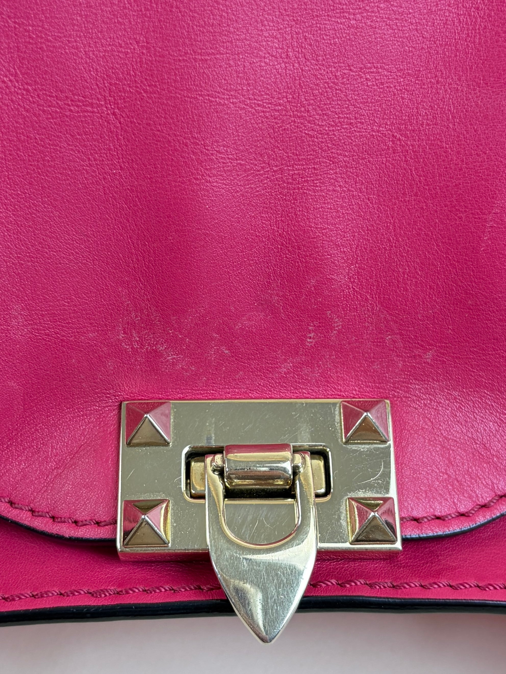 Valentino hot pink rock stud medium
