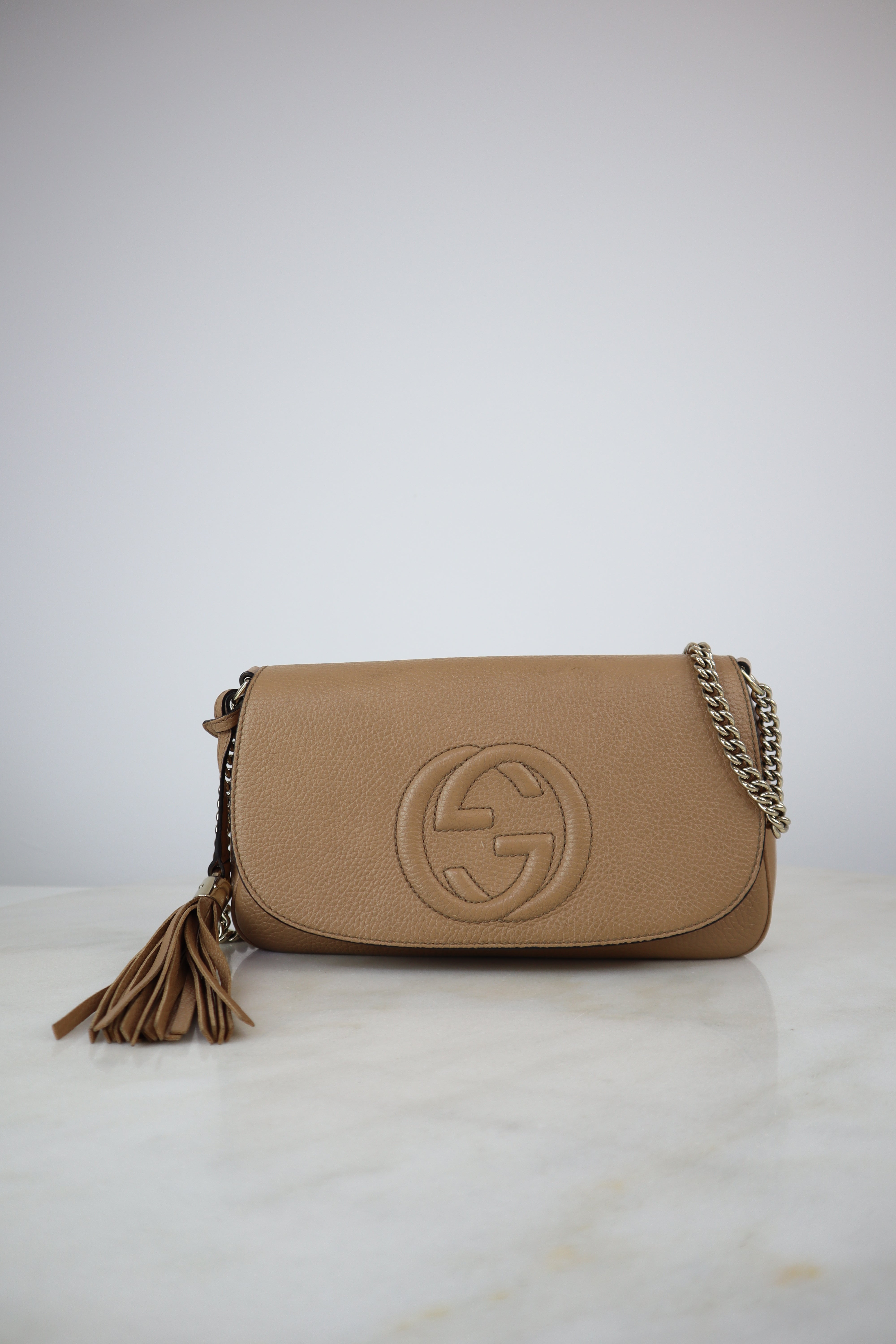 Gucci Nude Beige Flap Soho Crossbody Bag W/ Chain
