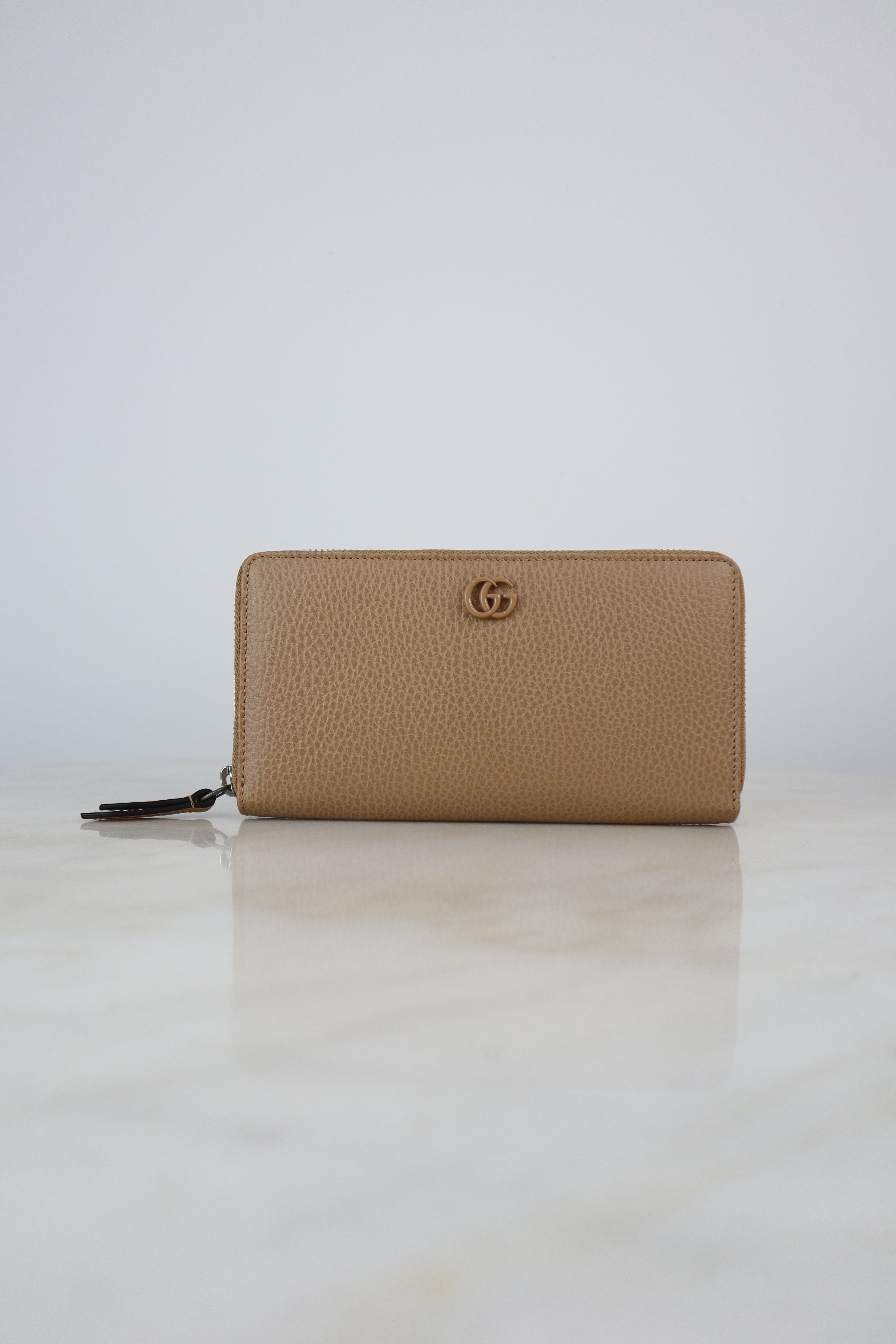 Gucci Nude Beige GG Round Zip Long Wallet