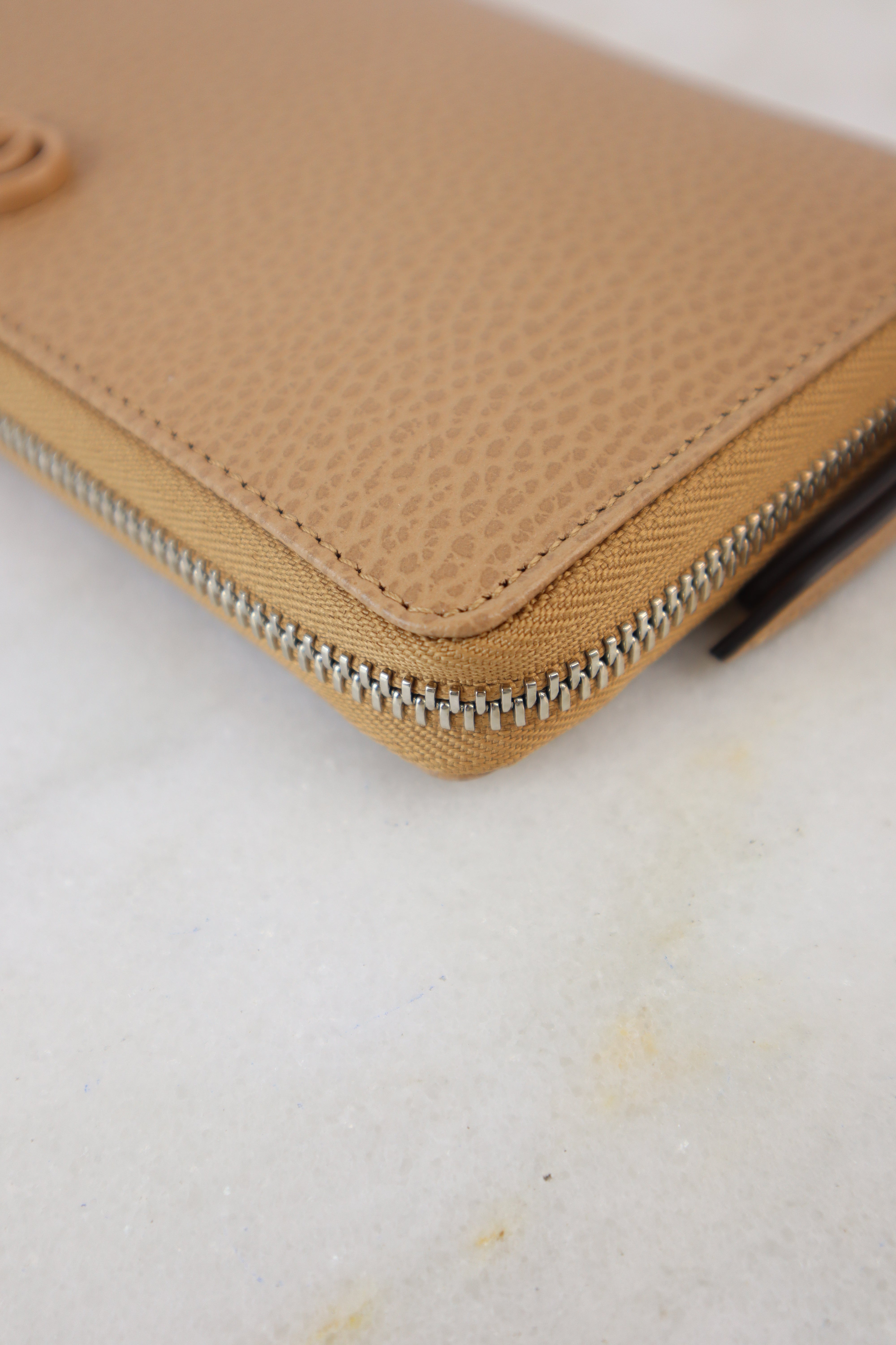 Gucci Nude Beige GG Round Zip Long Wallet