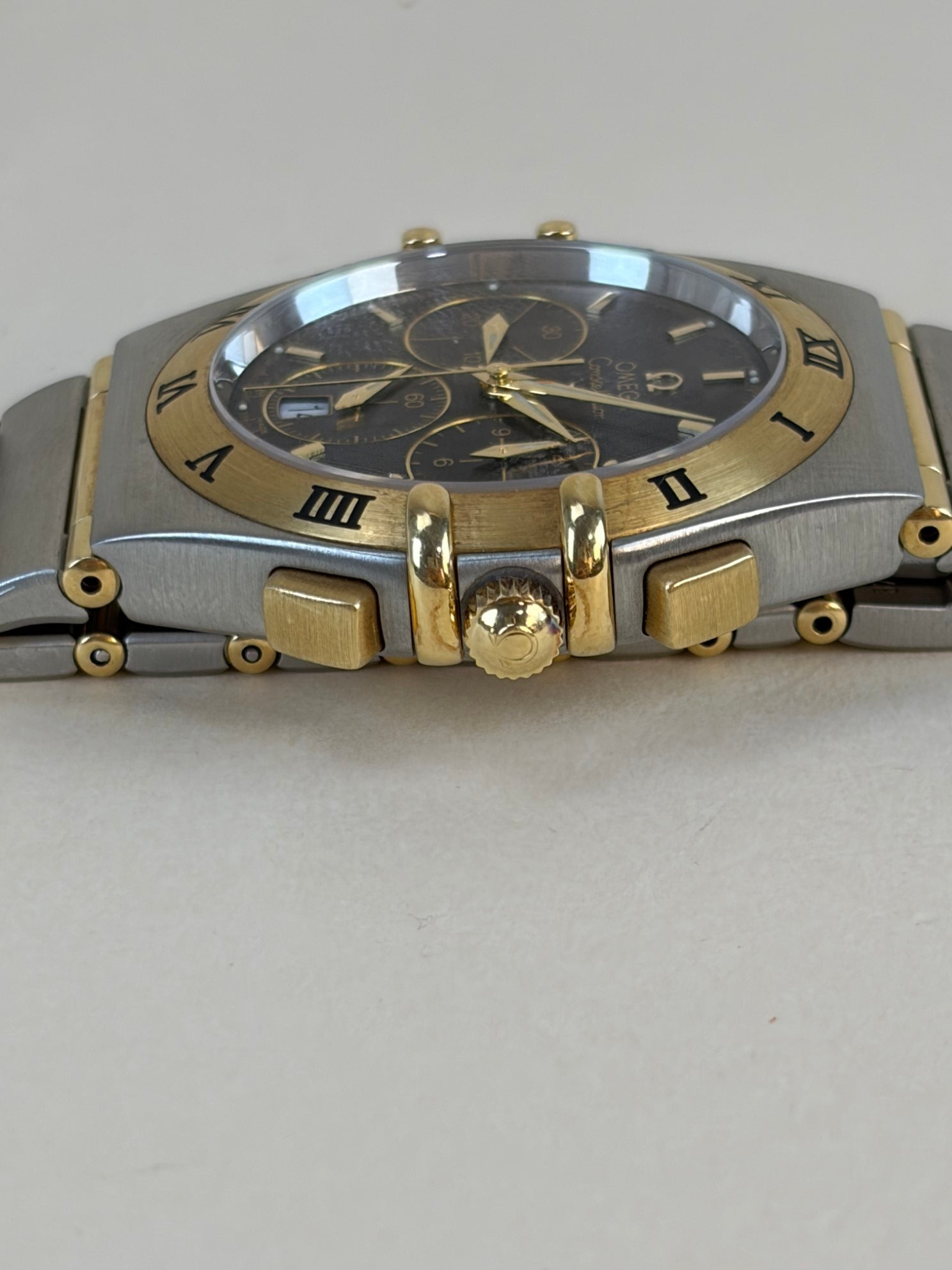 Omega 18K Yellow Gold Constellation Chronograph 36mm Watch