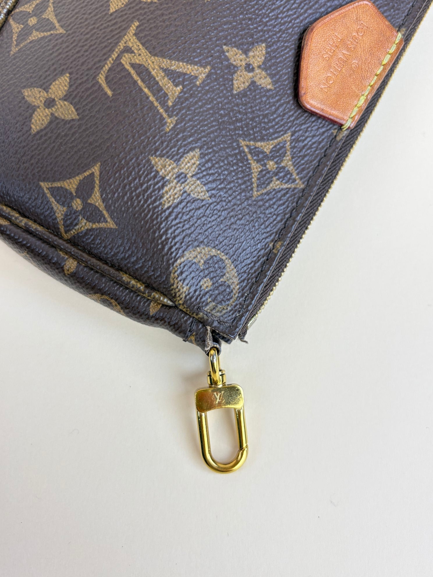 Louis Vuitton monogram khaki multi pochette
