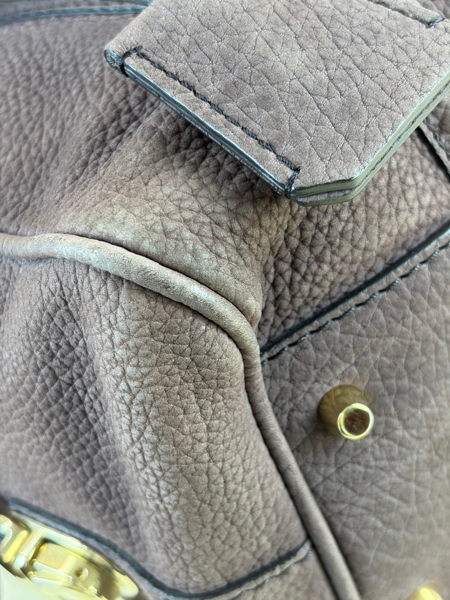 Burberry nevinson bowling medium bag with strap