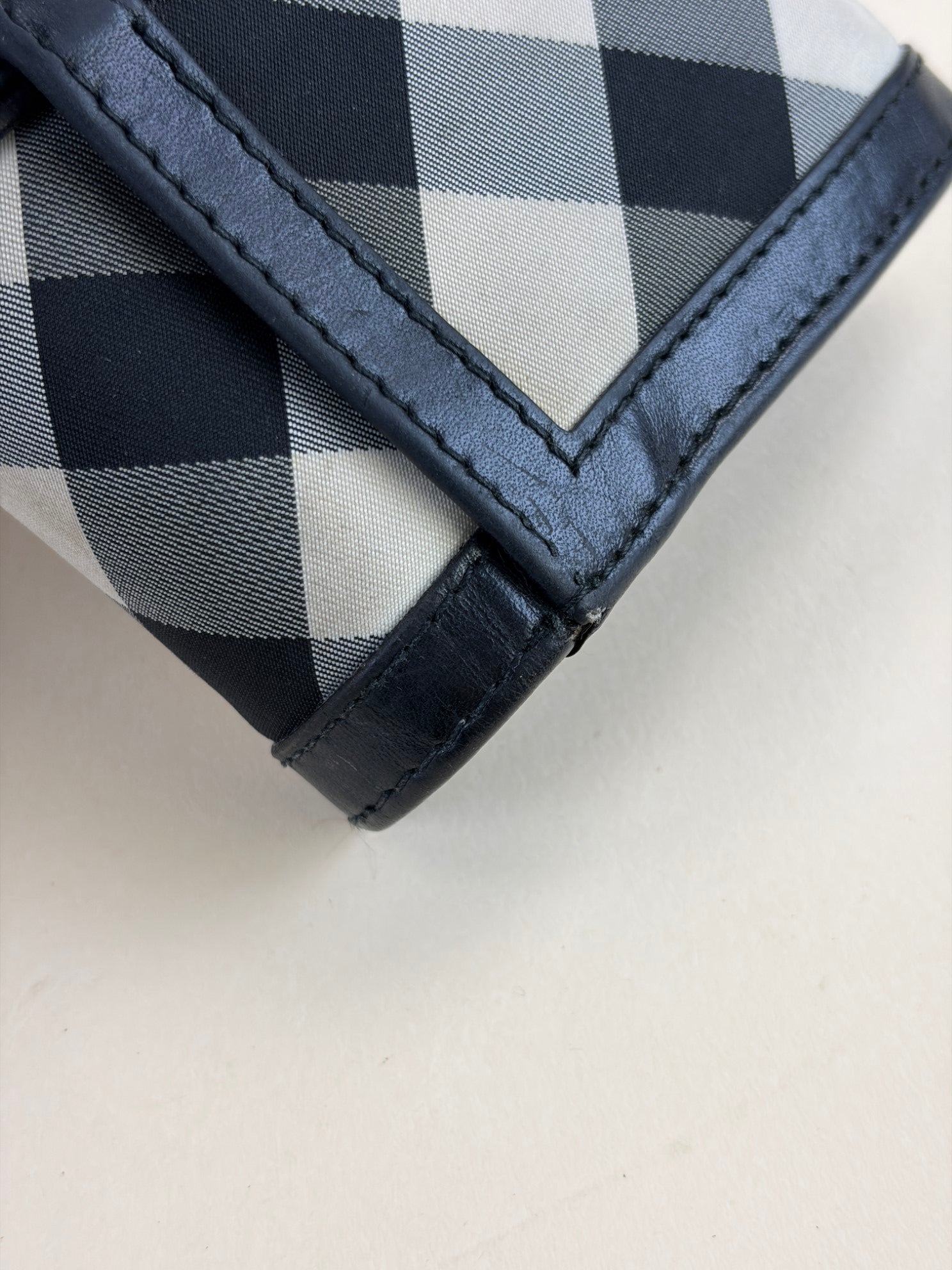 Burberry beat Penrose continental charcoal check wallet