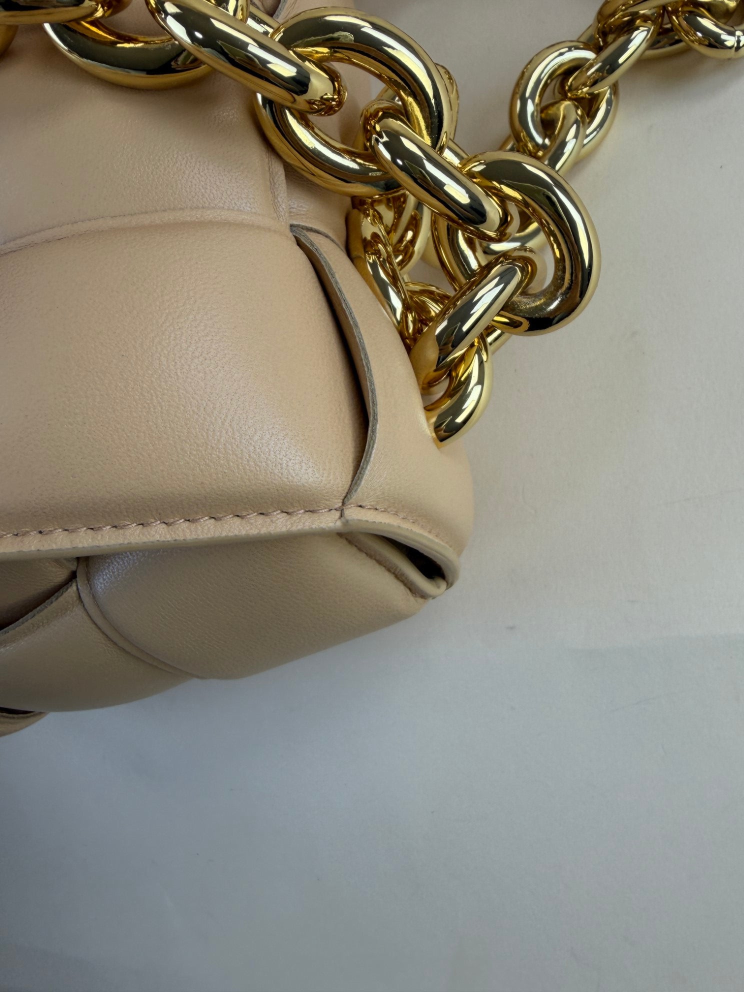 Bottega Veneta maxi intrico padded chain cassette beige