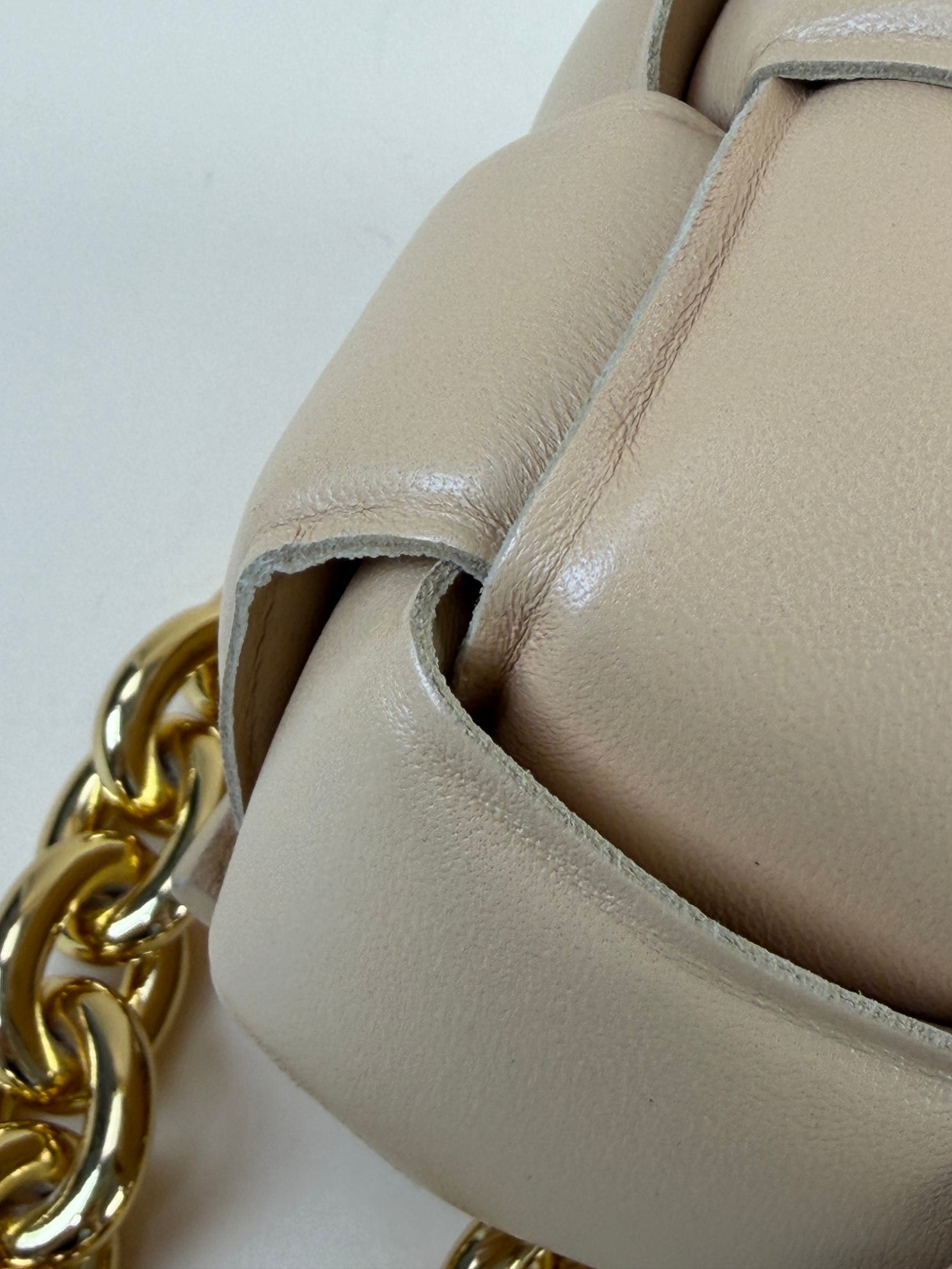 Bottega Veneta maxi intrico padded chain cassette beige