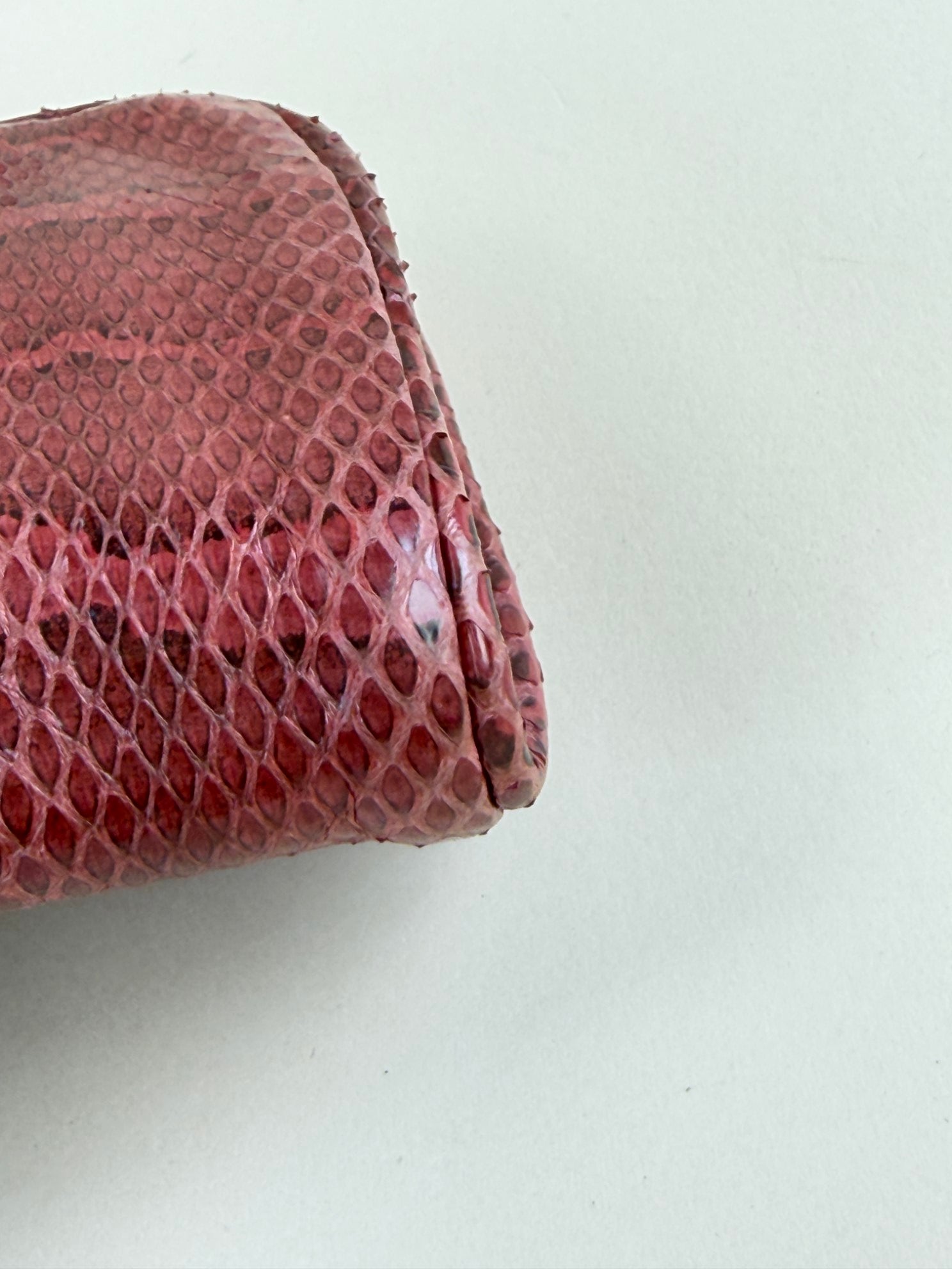 Gucci hysteria guttered red snakeskin vintage flap pouch