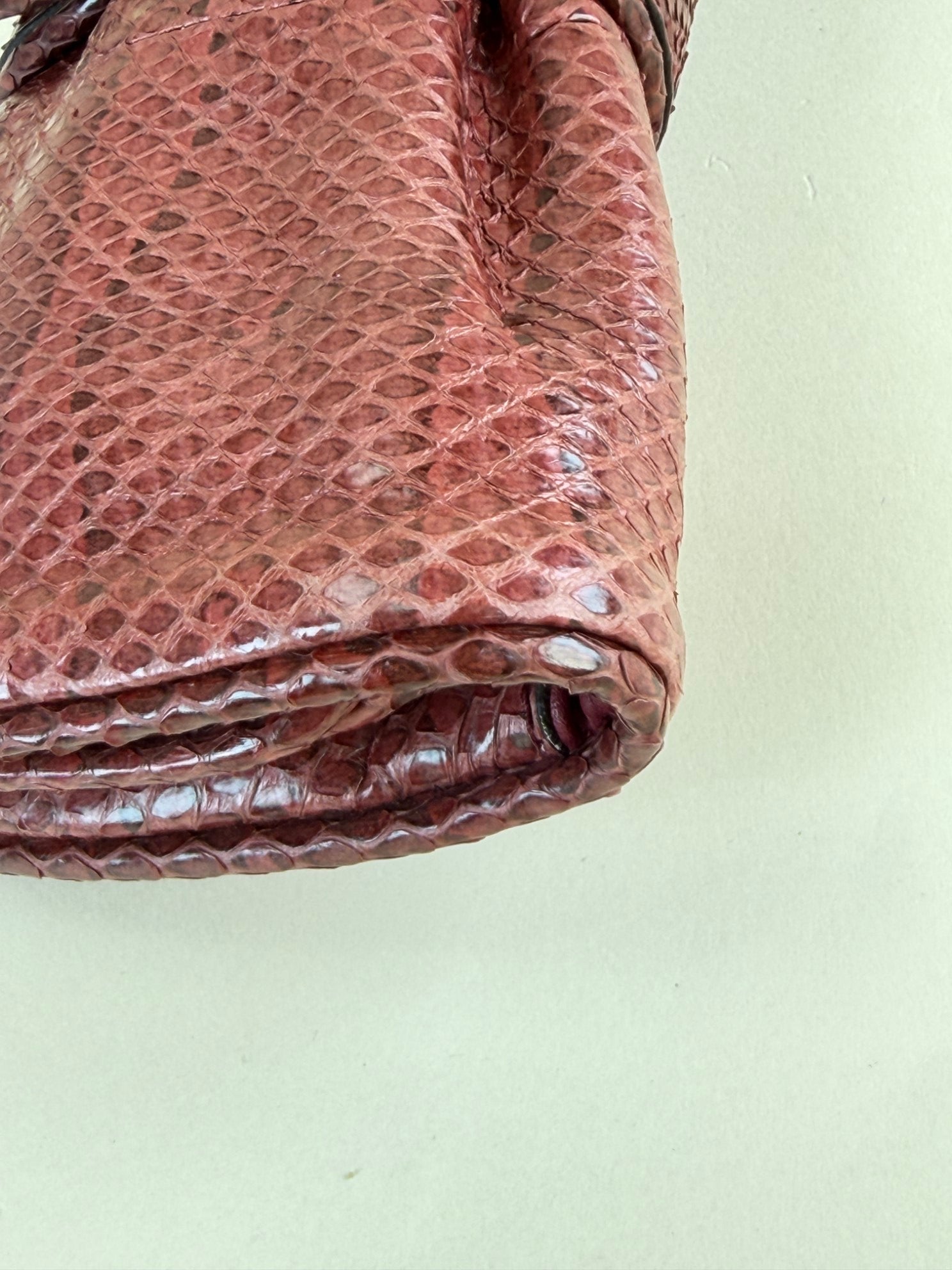 Gucci hysteria guttered red snakeskin vintage flap pouch