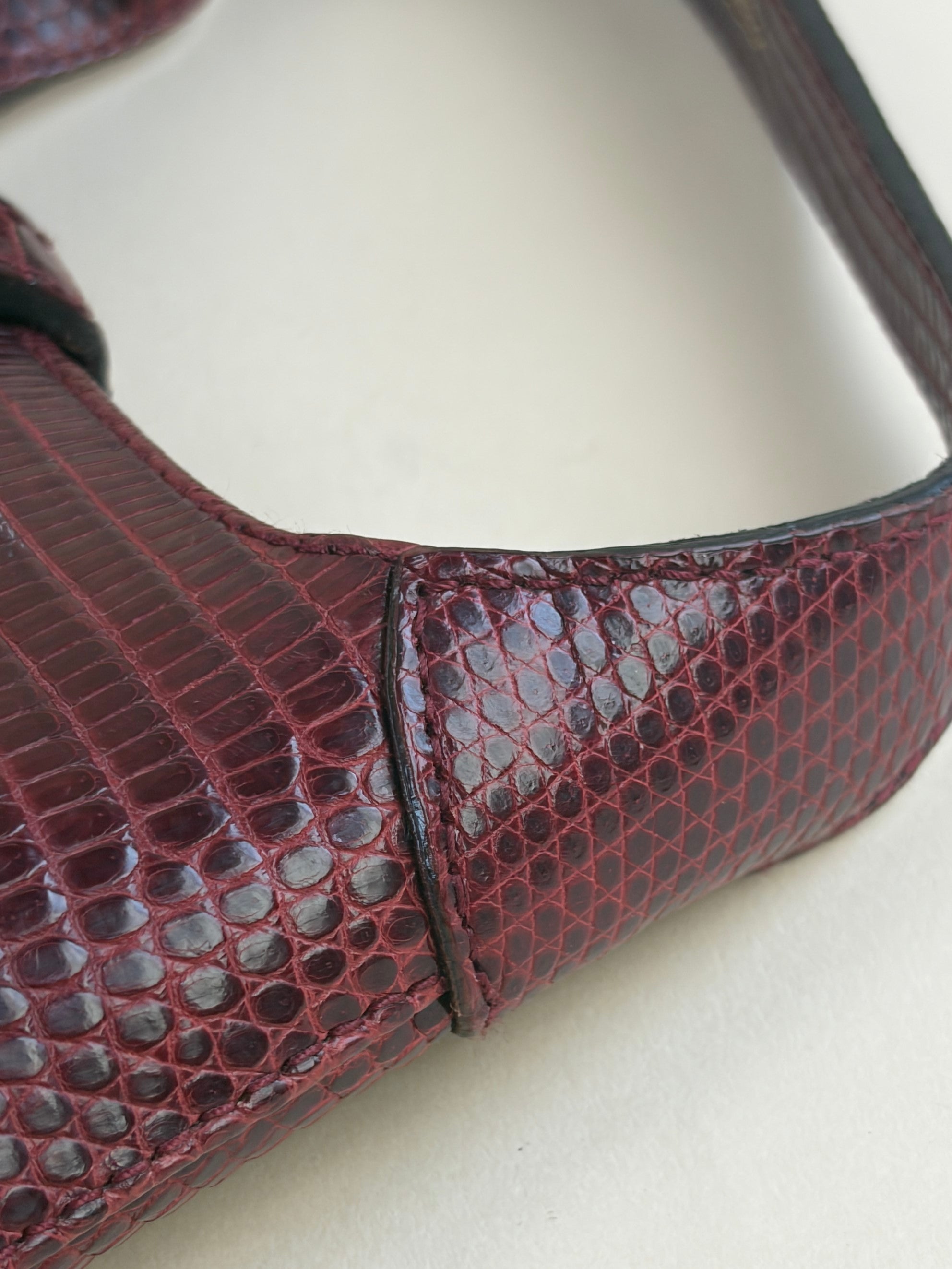 gucci mini burgundy lizard hobo bag