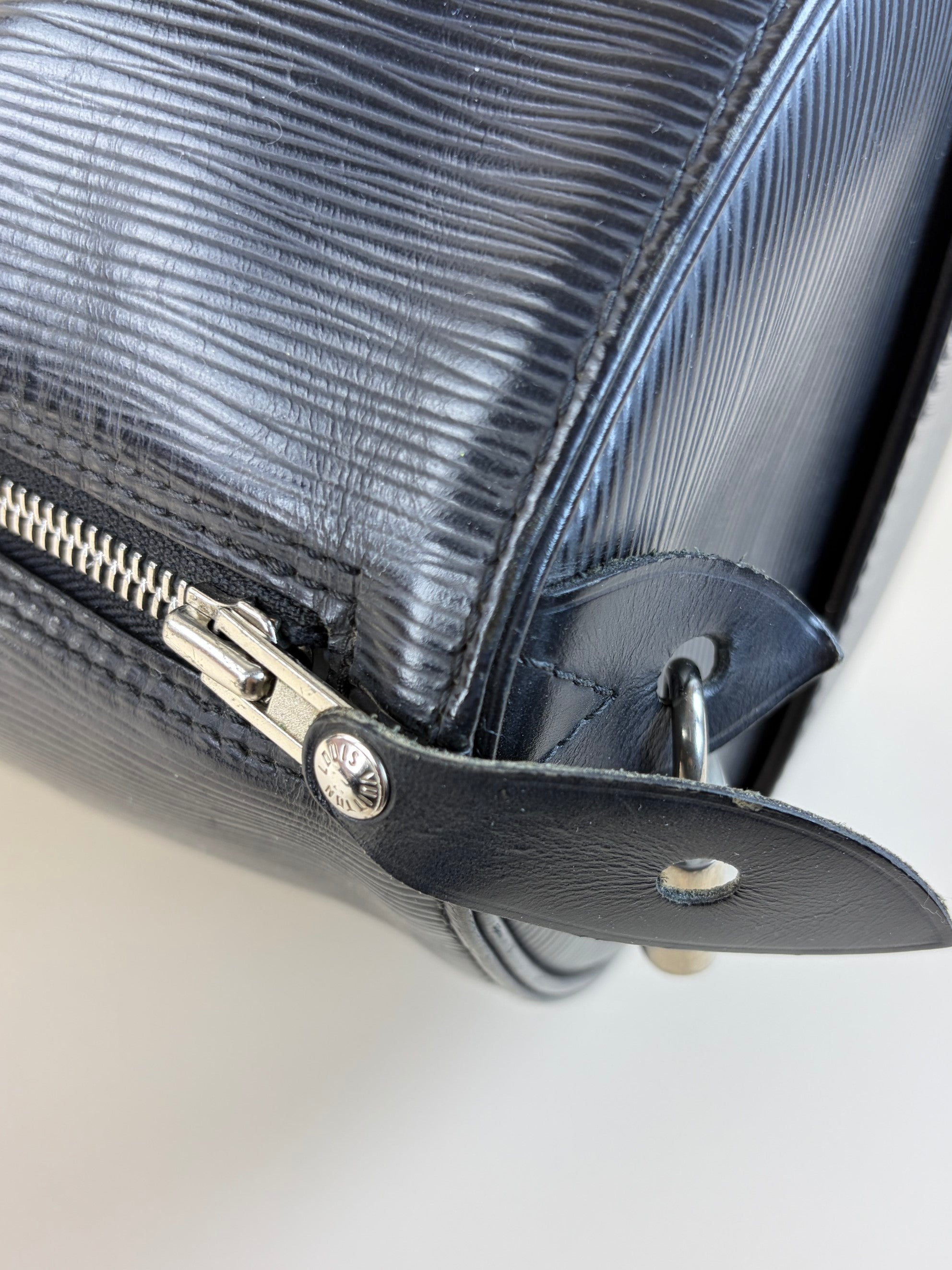 Louis Vuitton Black Speedy 30 Tote Bag