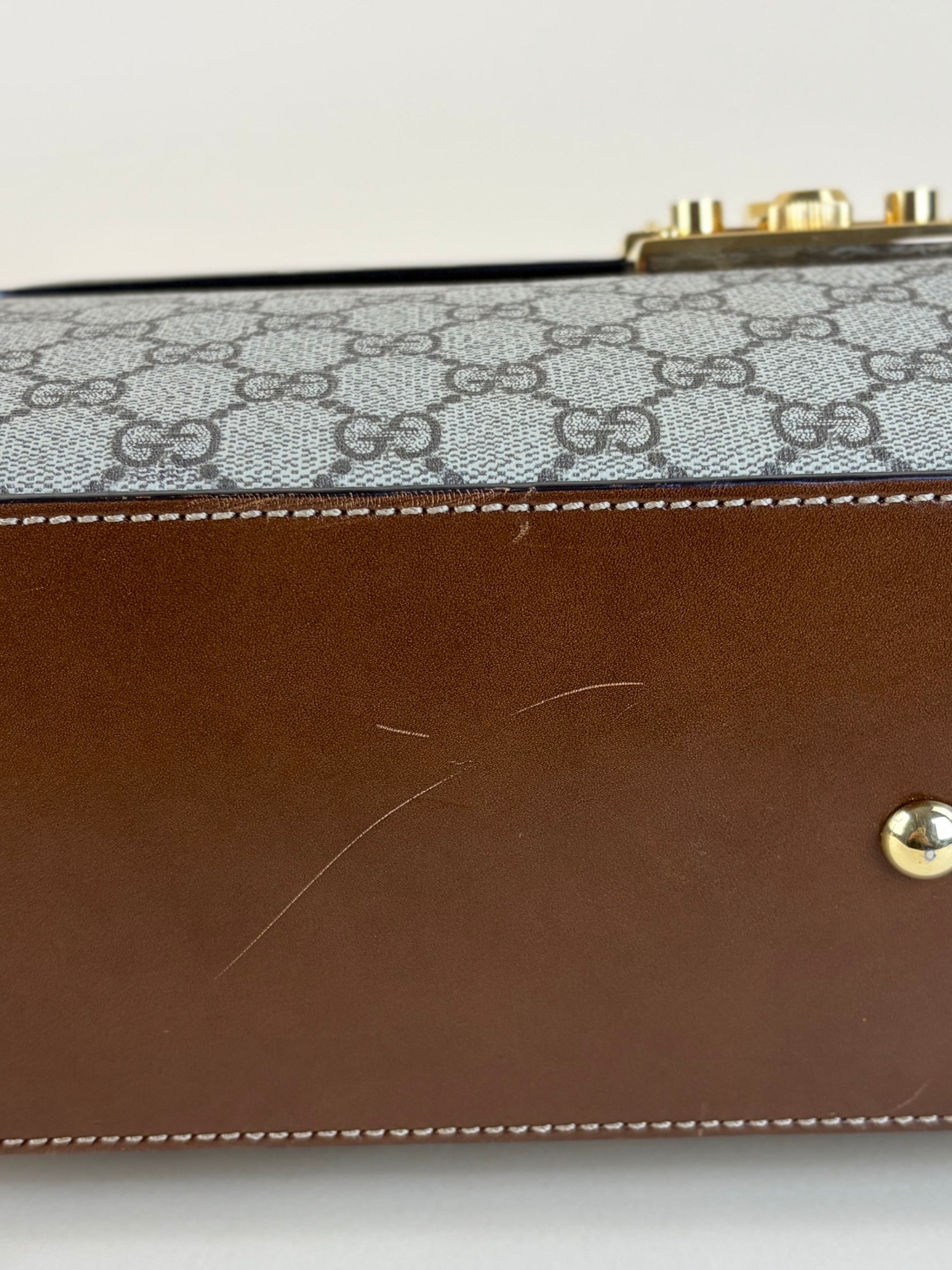 Gucci GG Supreme monogram calfskin medium Padlock  Bag