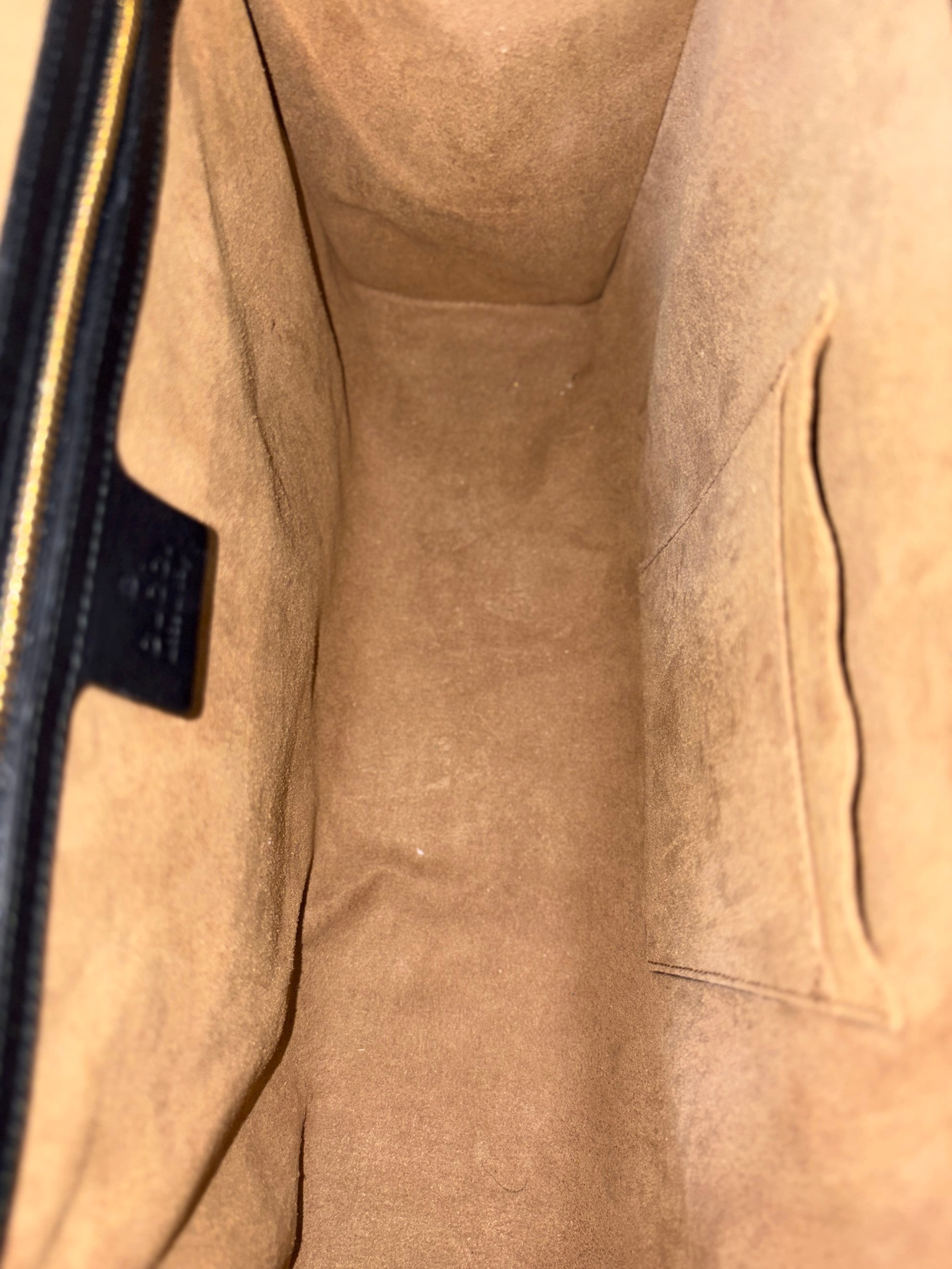 Gucci GG Supreme monogram calfskin medium Padlock  Bag