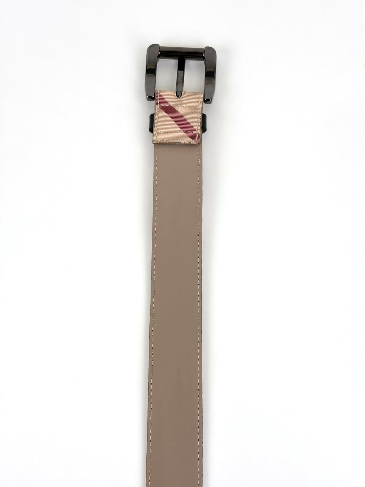 Burberry nova check /black patent leather buckle belt