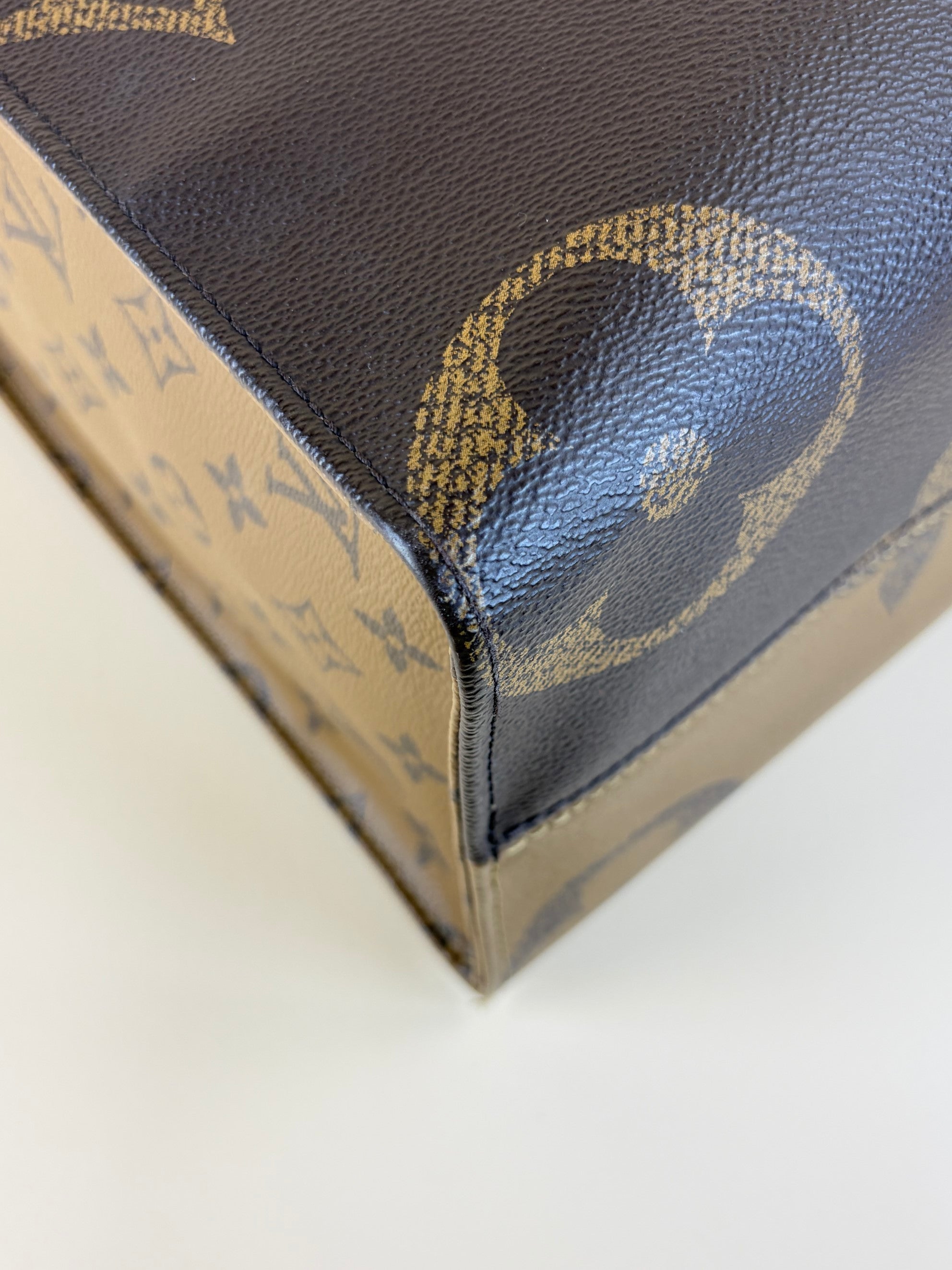 Louis Vuitton Monogram on the go mm