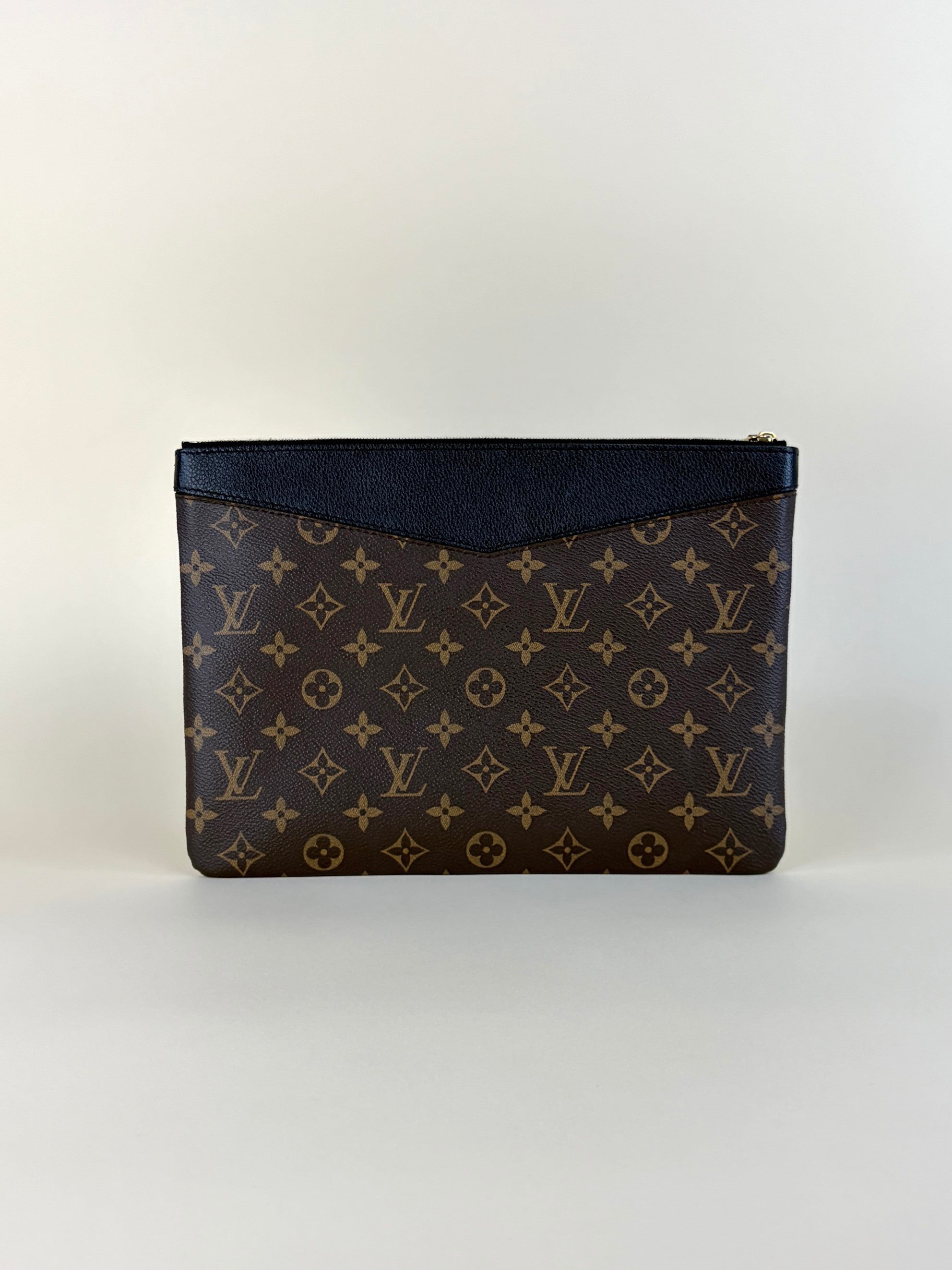 Louis Vuitton Monogram Daily Pouch