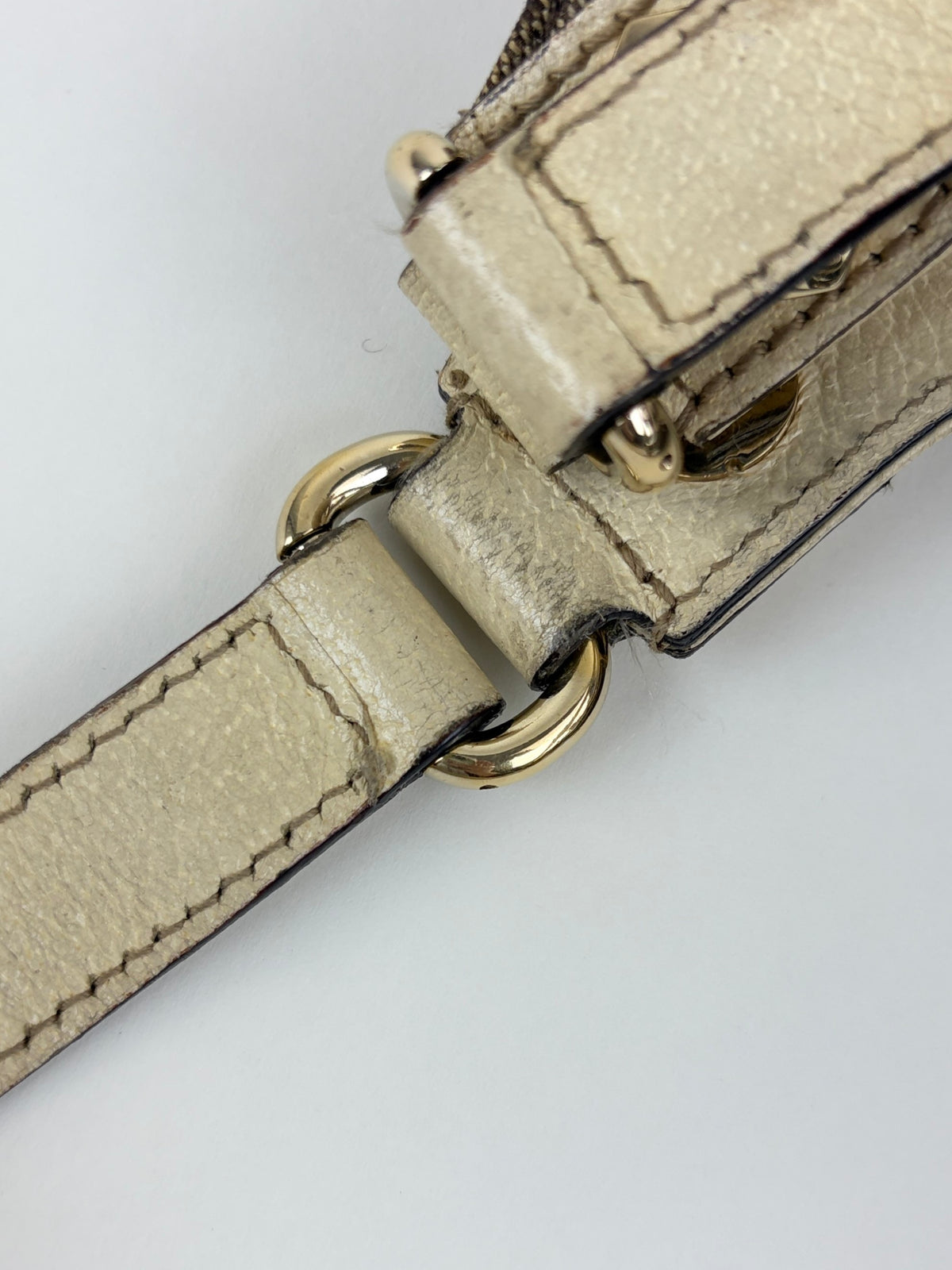 Gucci off white leather and gg monogram canvas Charmy medium