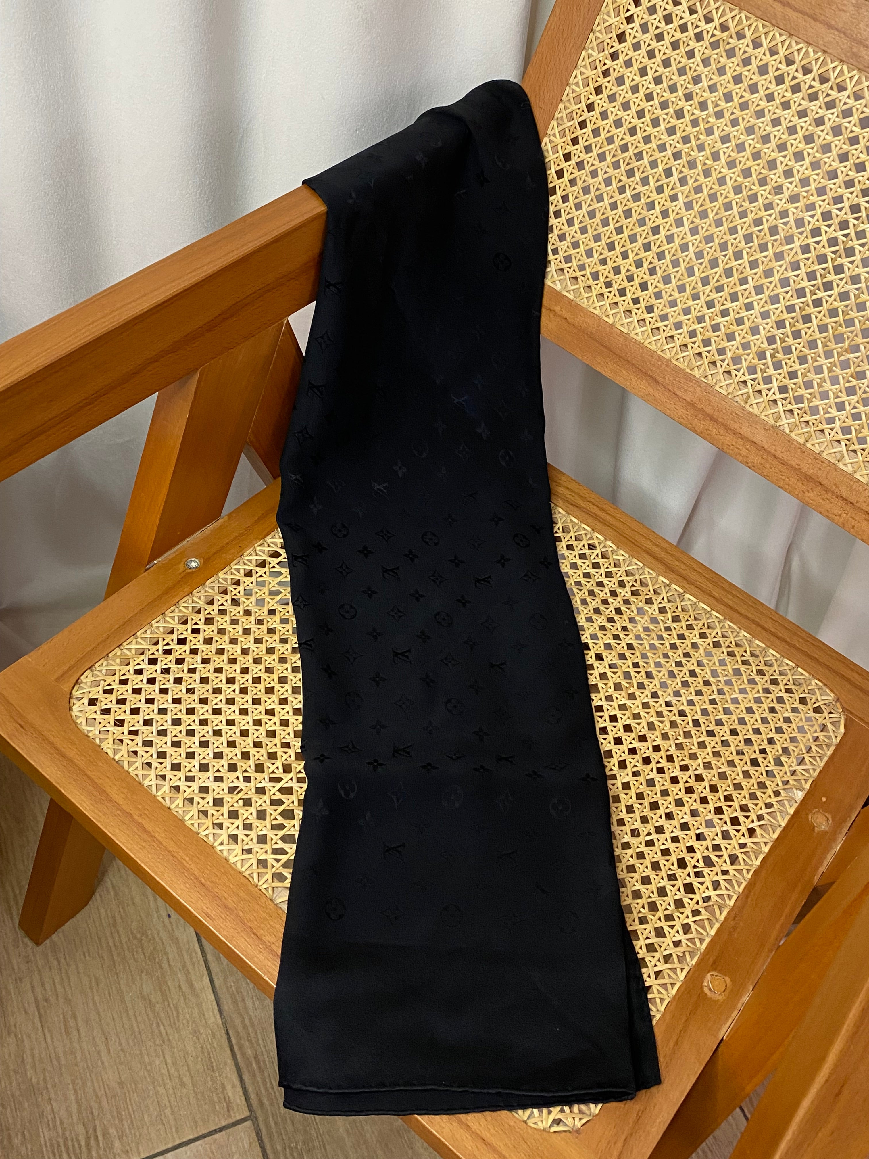 Louis Vuitton Black Monogram Scarf