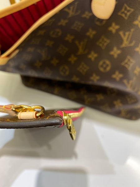 Louis Vuitton Monogram Neverfull MM Bag