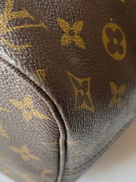 Louis Vuitton Monogram Neverfull MM Bag