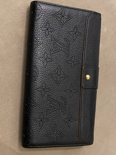 Louis Vuitton Black Empreiante Wallet with Initials