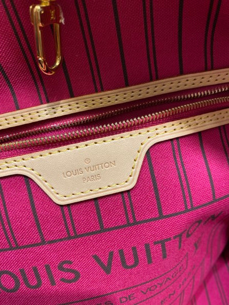 Louis Vuitton Monogram Neverfull MM Bag